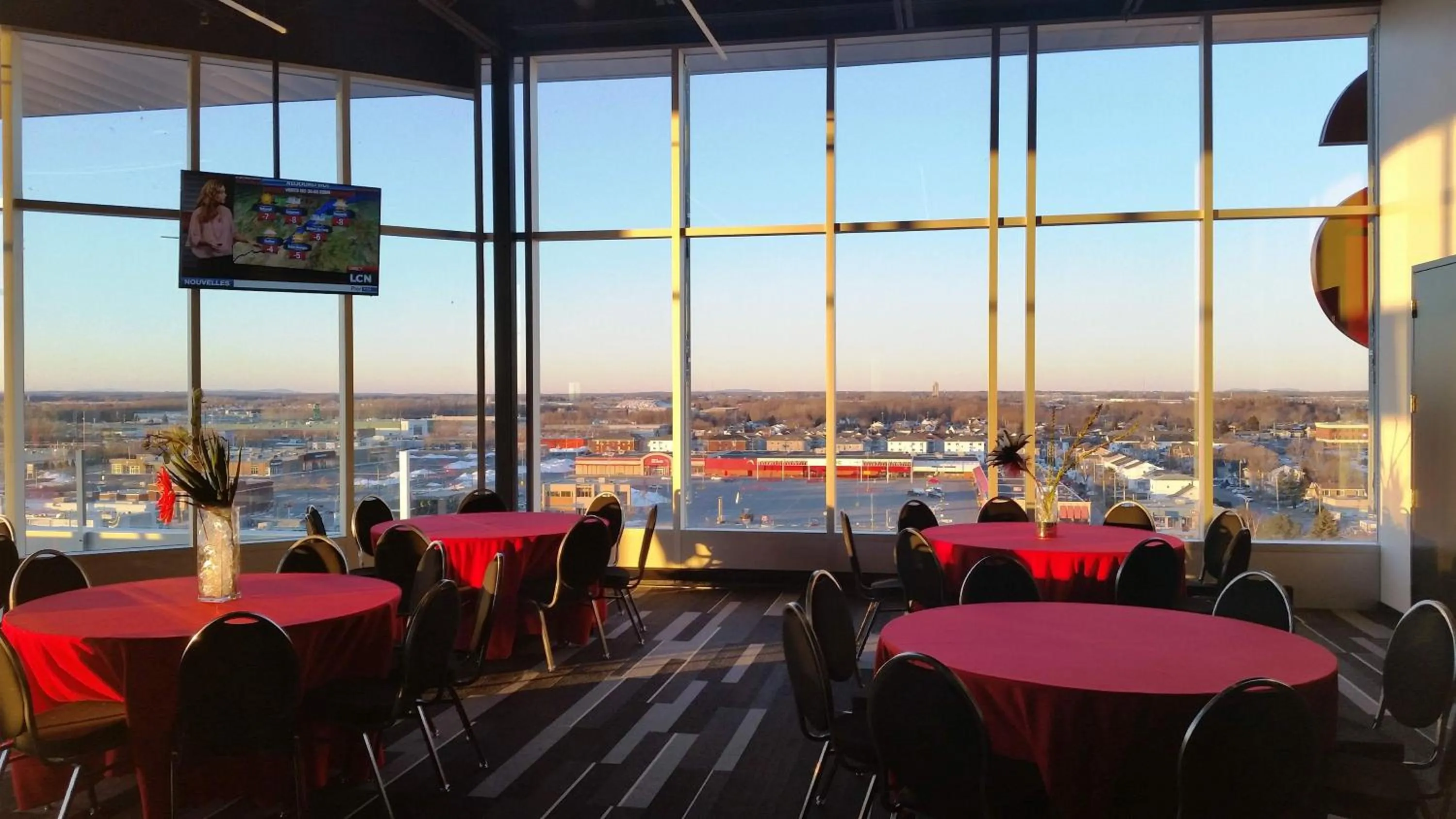 Banquet/Function facilities in Grand Times Hotel Drummondville