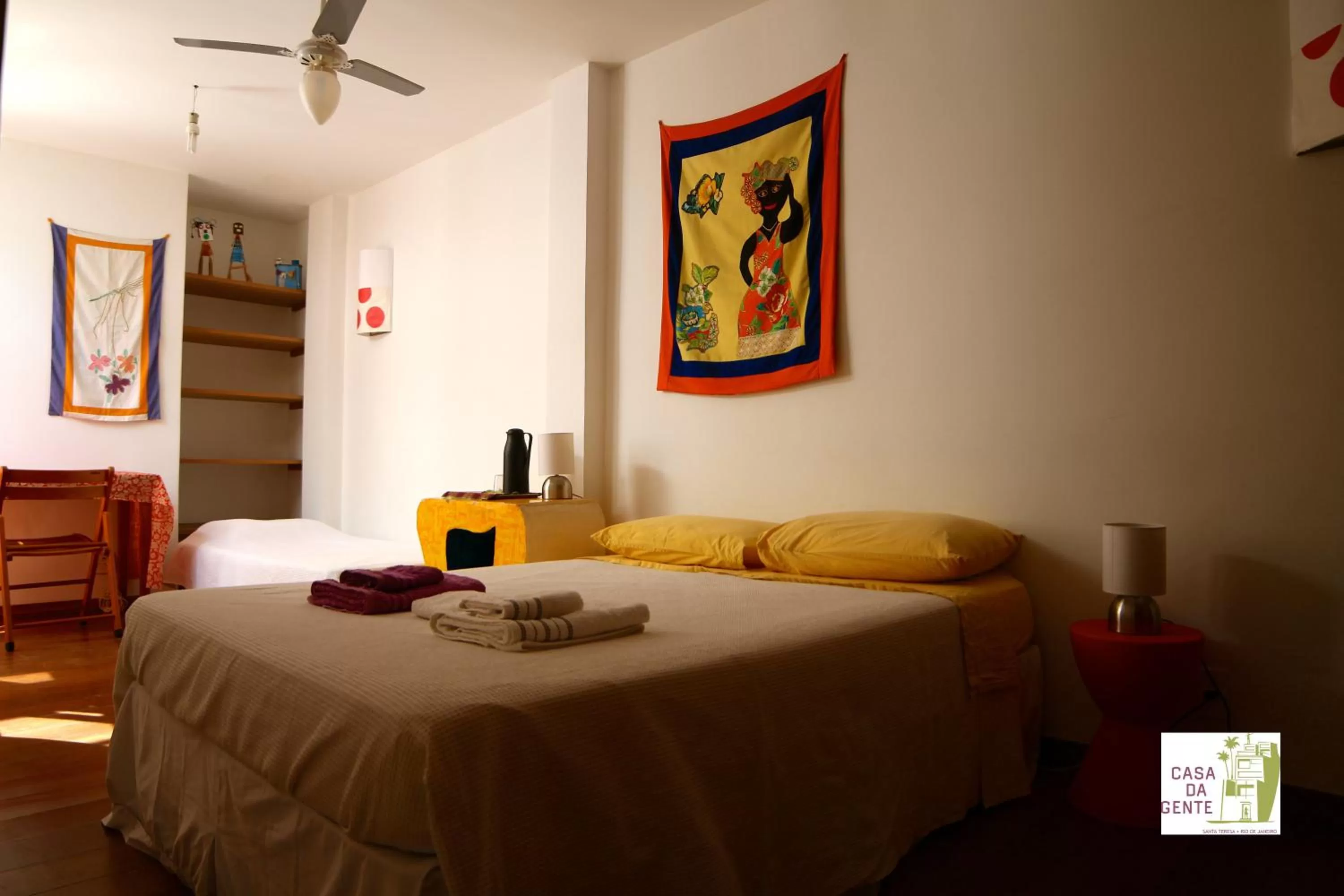 Photo of the whole room, Bed in Casa da Gente
