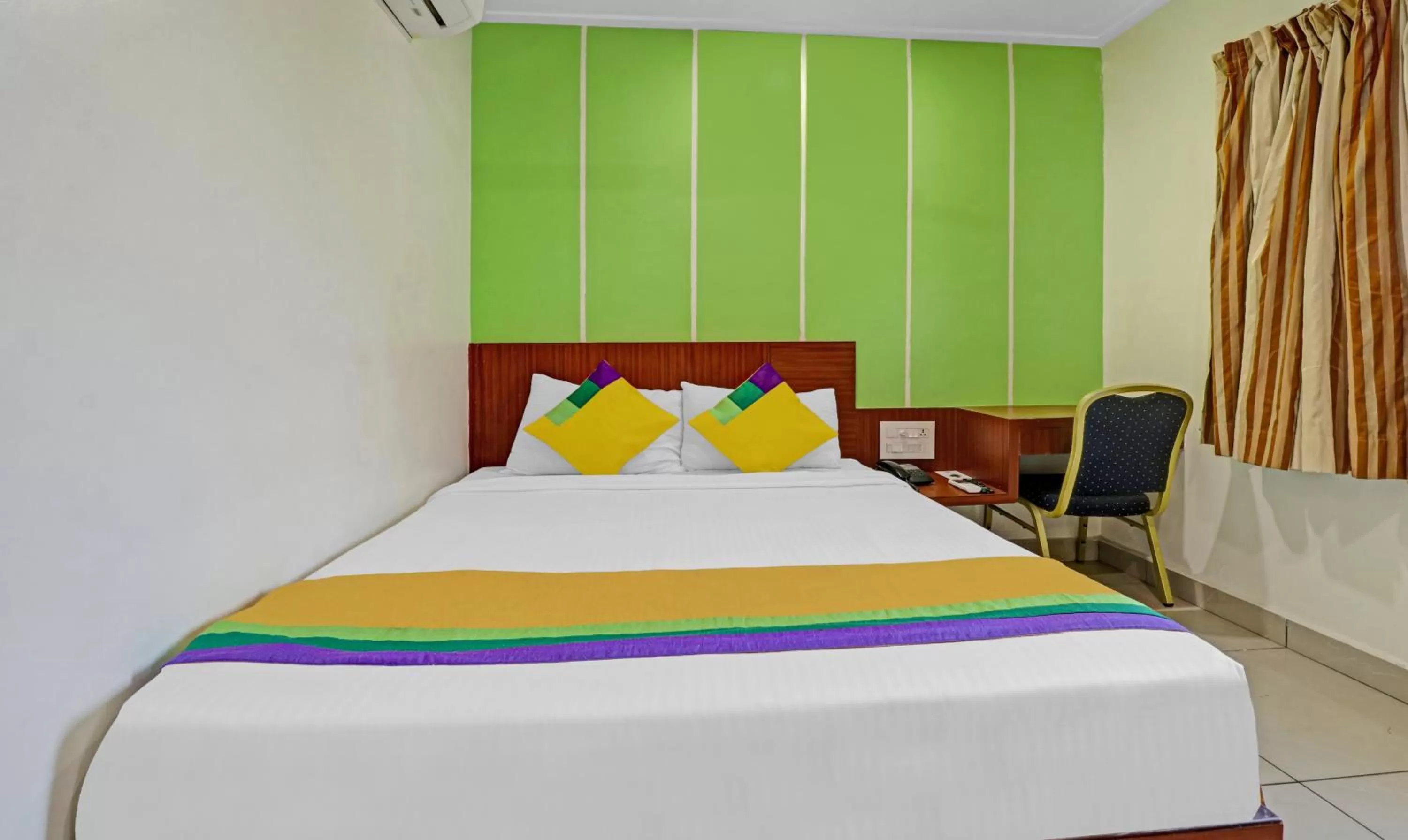 Bed in Itsy By Treebo - G Square