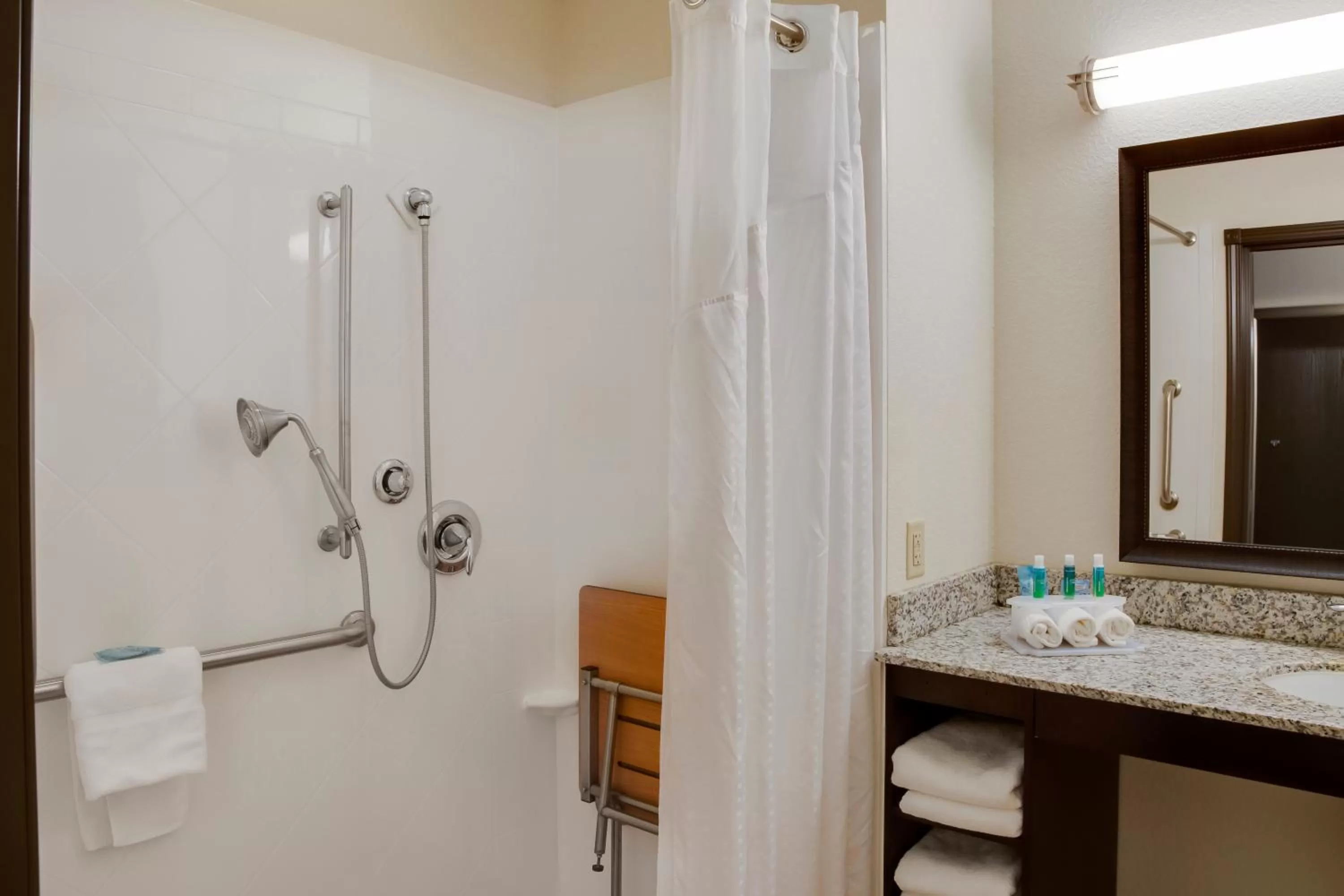 Photo of the whole room in Holiday Inn Express & Suites Nevada by IHG