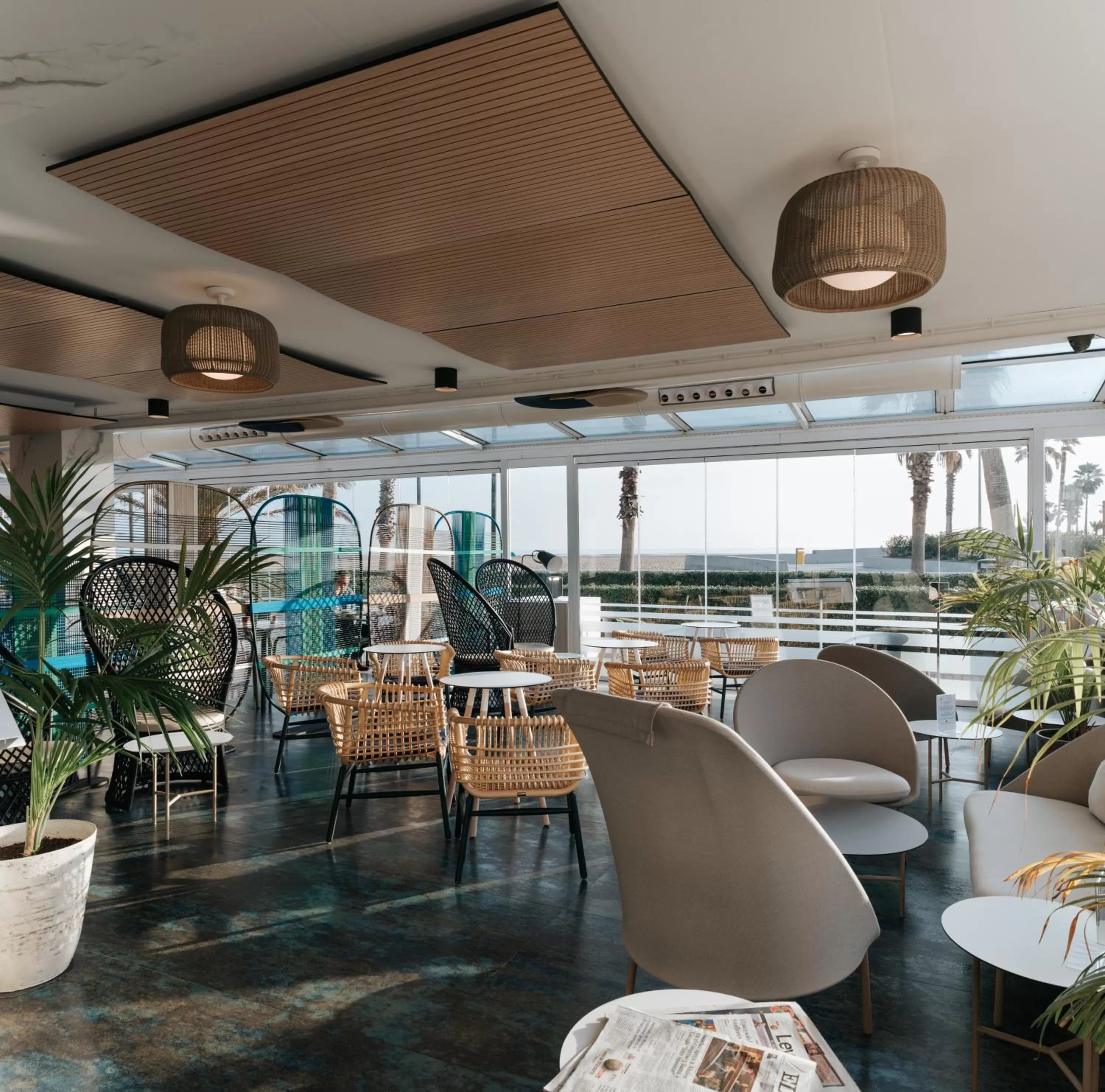 Lounge or bar in Hotel Neptuno Playa & Spa