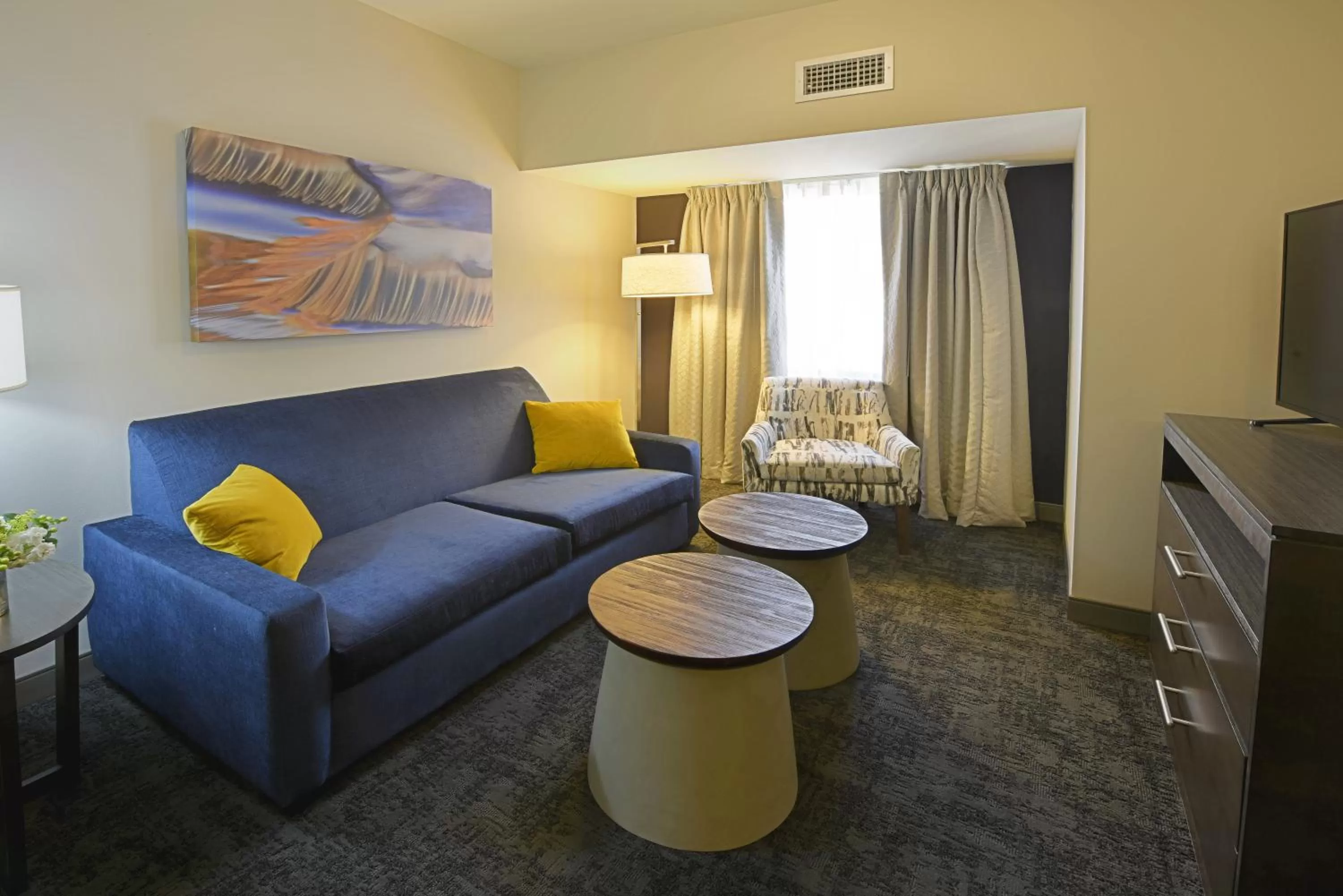 Photo of the whole room, Bed in Staybridge Suites - Little Rock - Medical Center by IHG