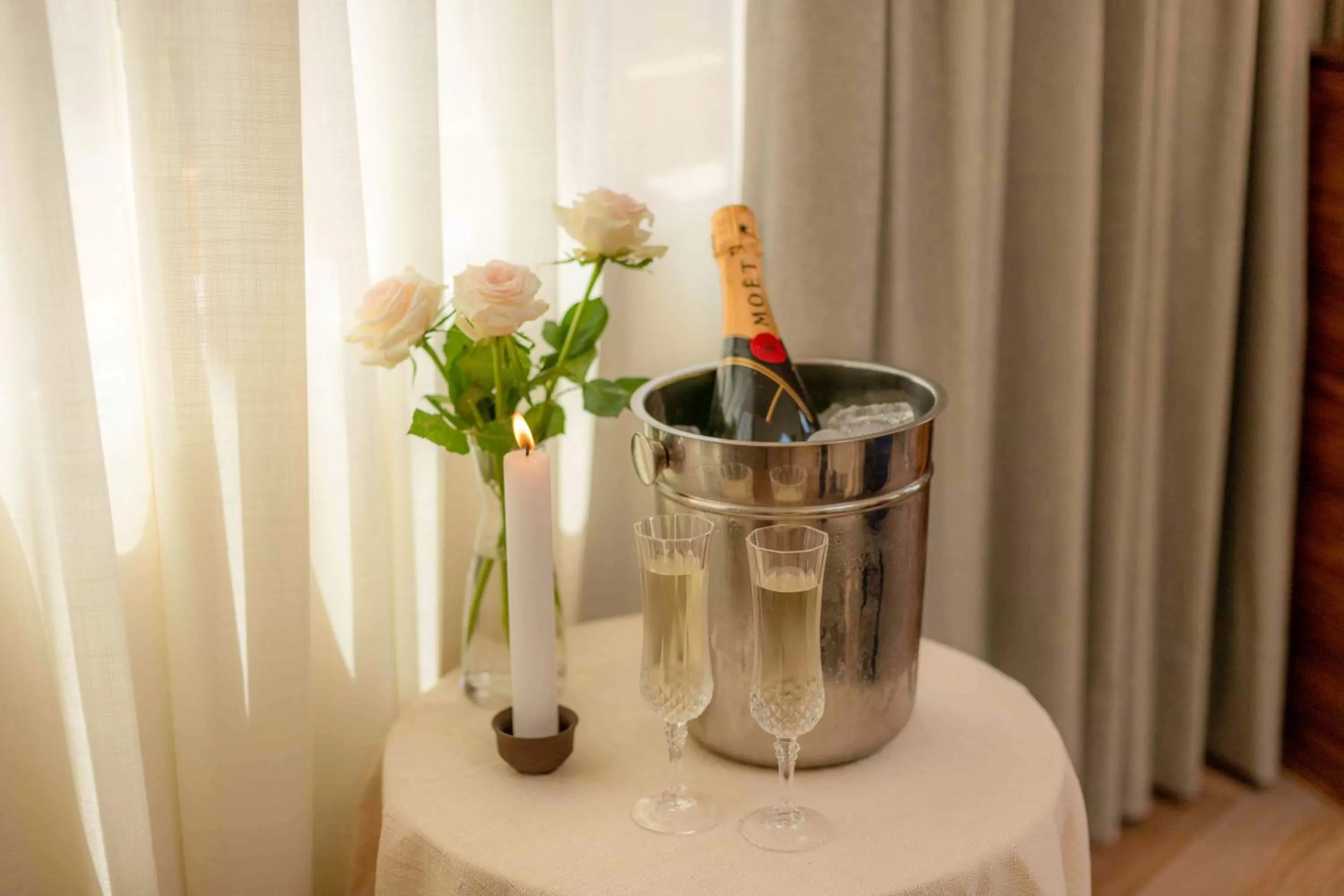 Drinks in La Valise San Miguel de Allende, Member of Small Luxury Hotels