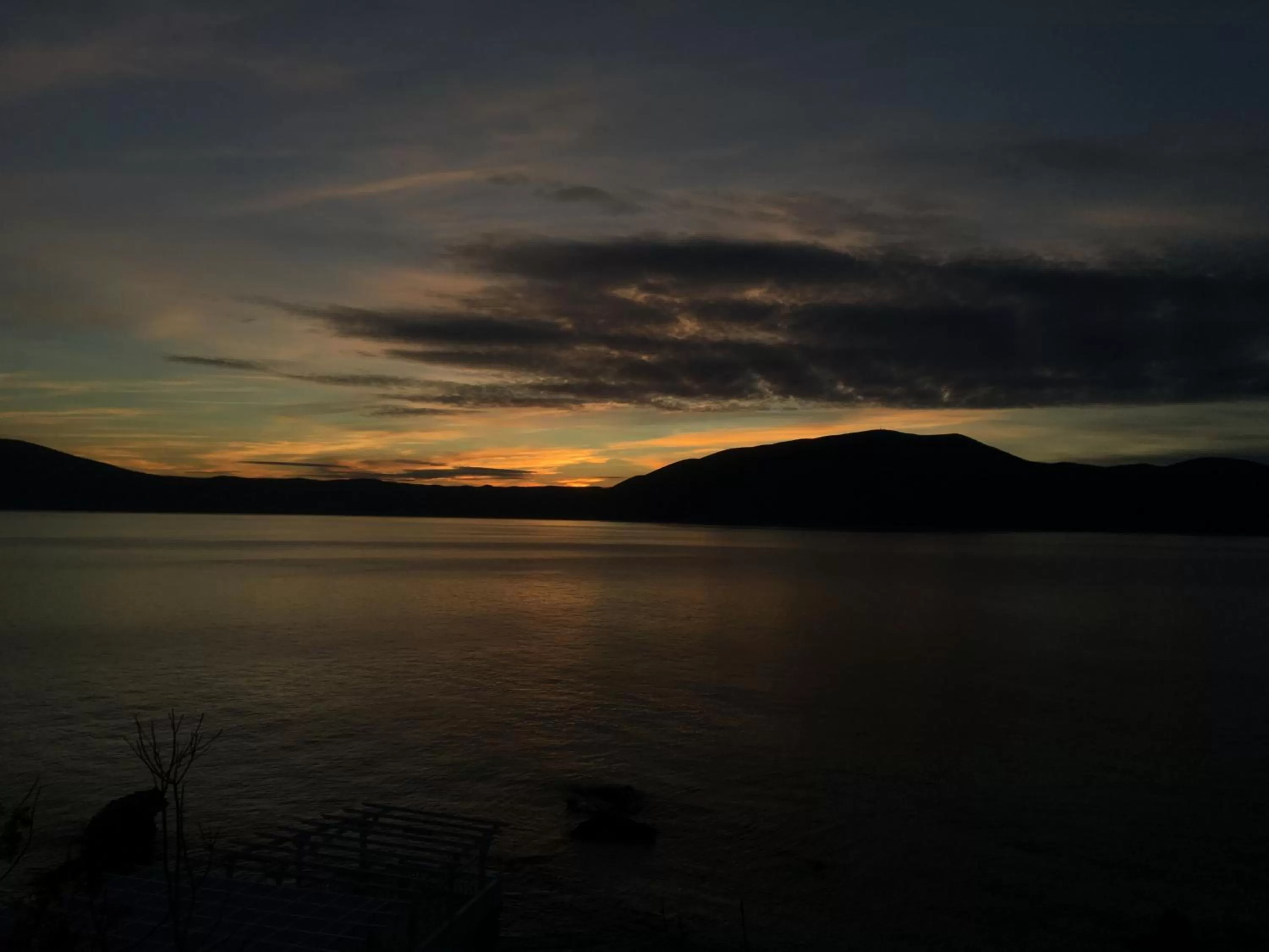 Deluxe Triple Room with Sea View in Vila Rahmi & Veli Dervishaj