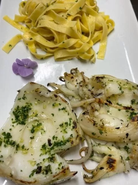 Restaurant/places to eat in Logis Hotel Restaurant Le Domaine de la Régalière