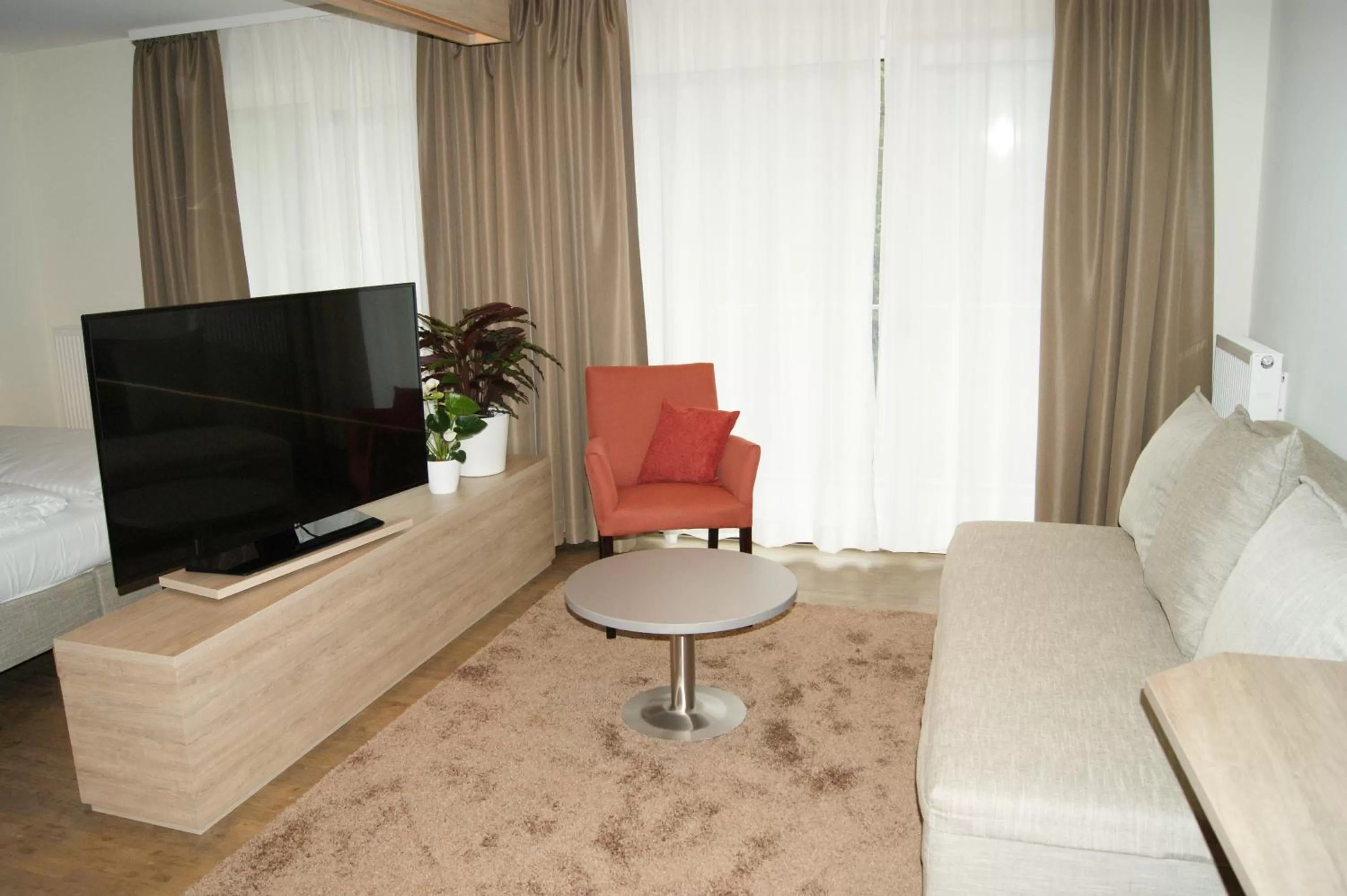 Junior Suite - single occupancy in Hotel Restaurant Muckensee