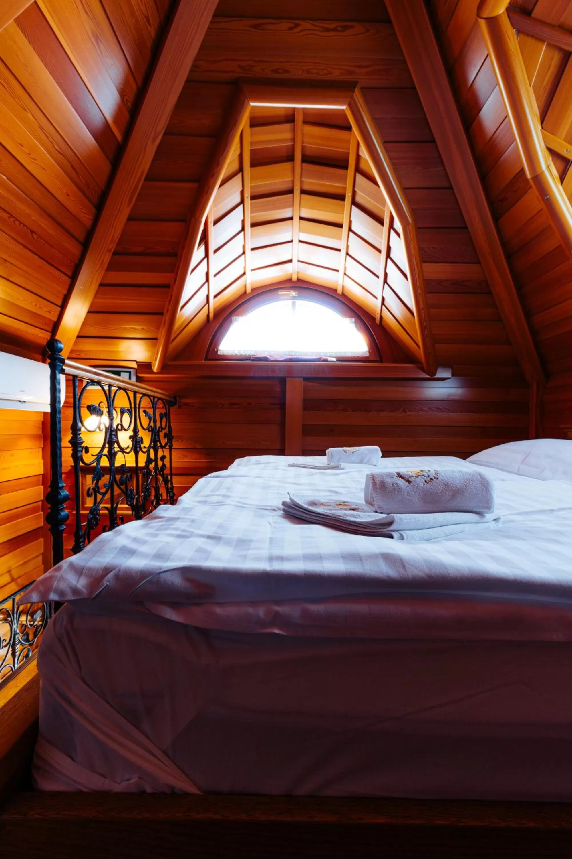 Bedroom, Bed in Kulacs Csarda Panzio