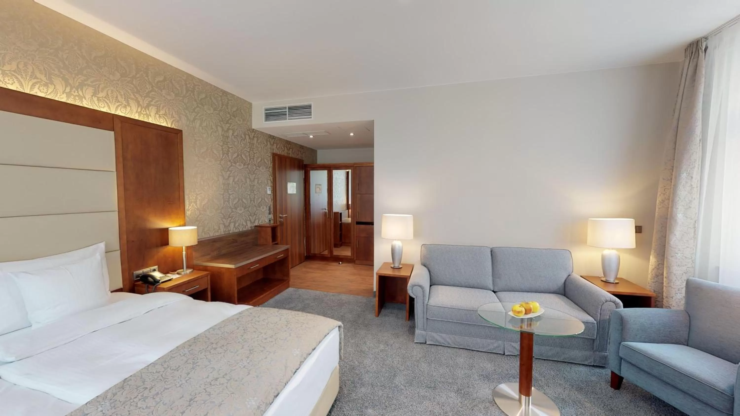 Photo of the whole room, Bed in Hotel Oranien Wiesbaden