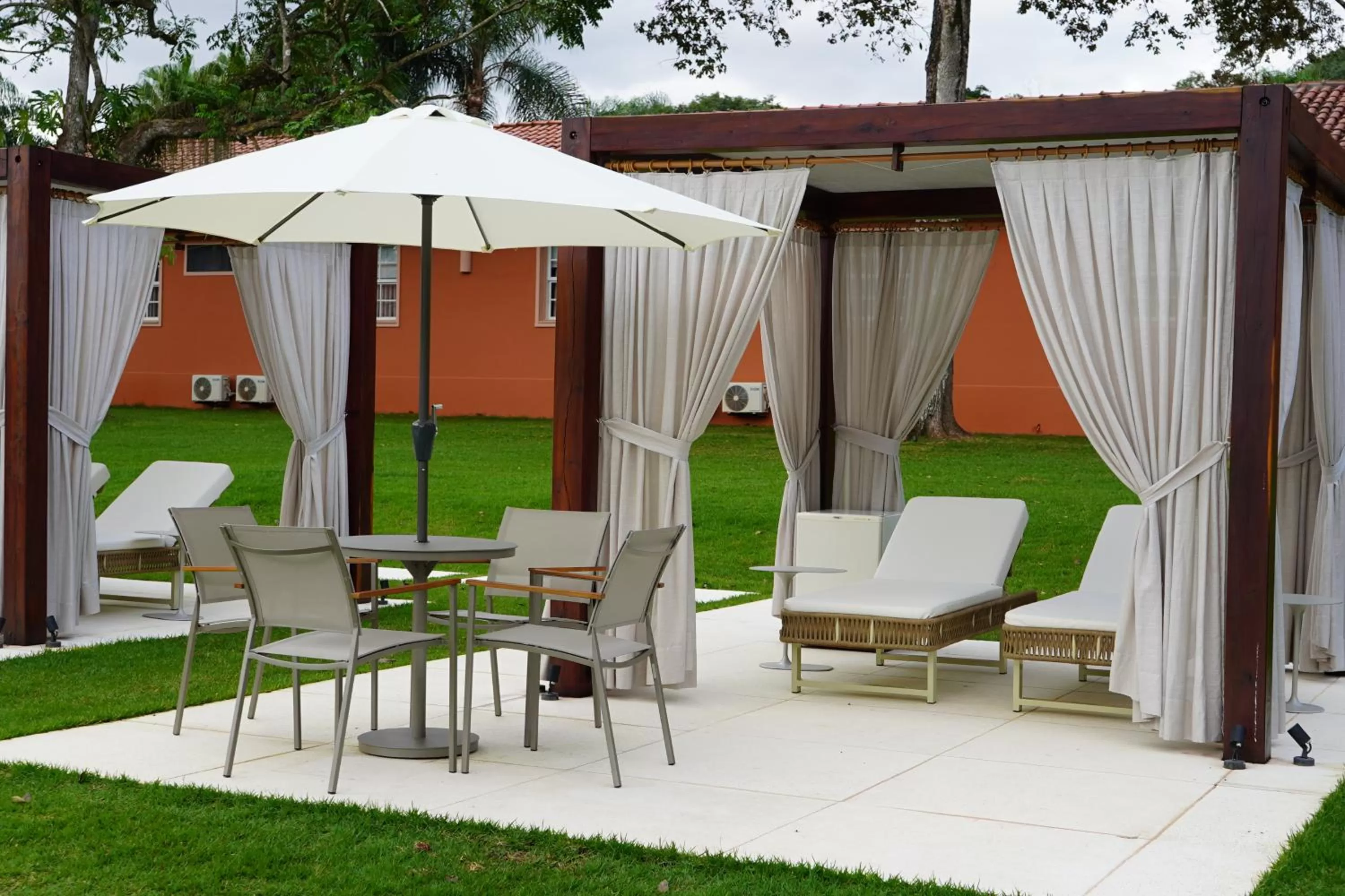 Swimming pool in Sanma Hotel