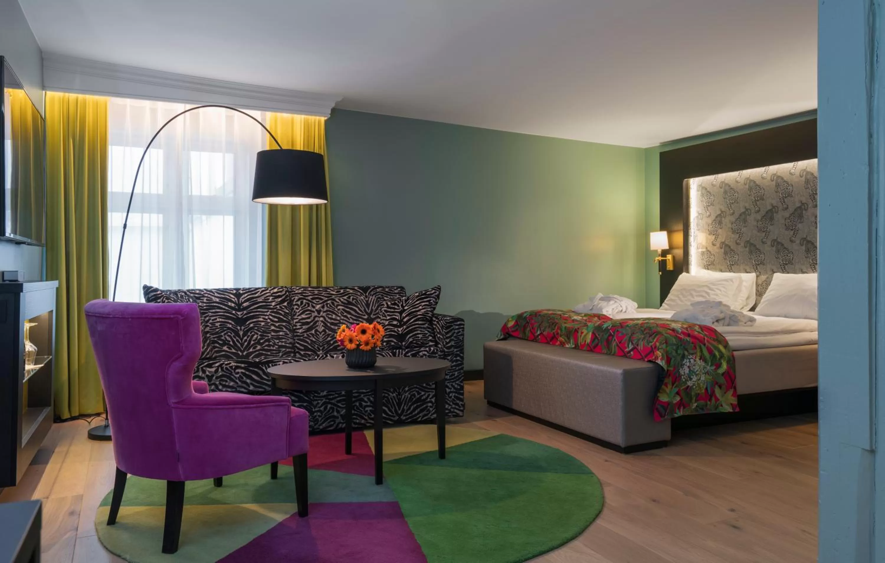 Photo of the whole room, Bed in Thon Hotel Terminus