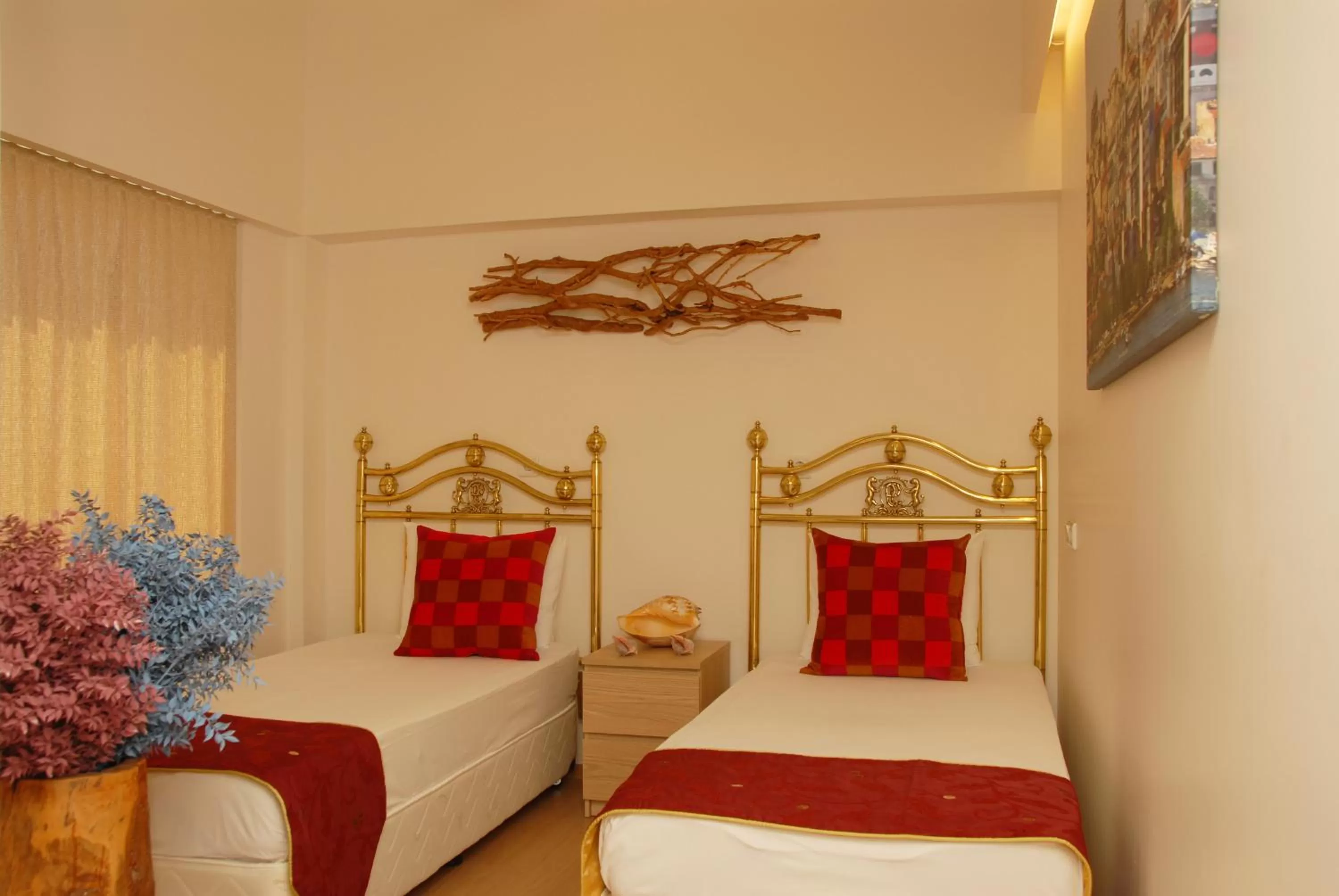 Photo of the whole room, Bed in Han Hotel