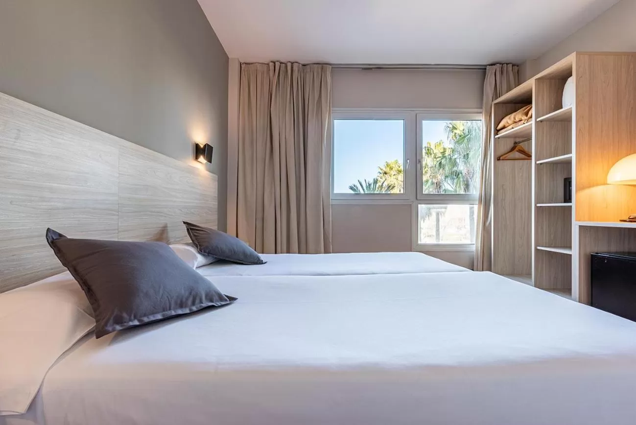 Bed in Hotel Air Penedès