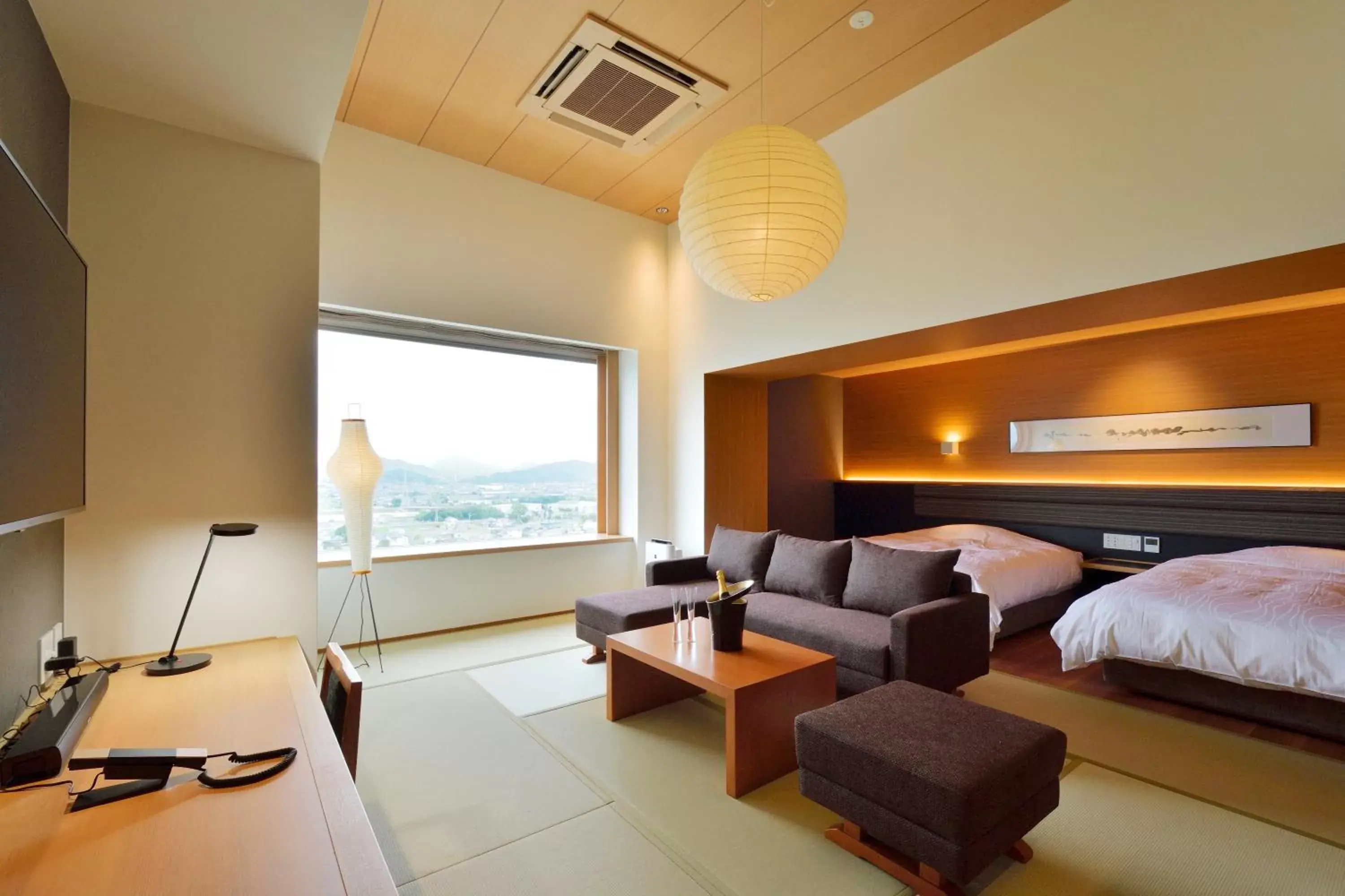 THE CHELSEA BREATH THE CHELSEA BREATH