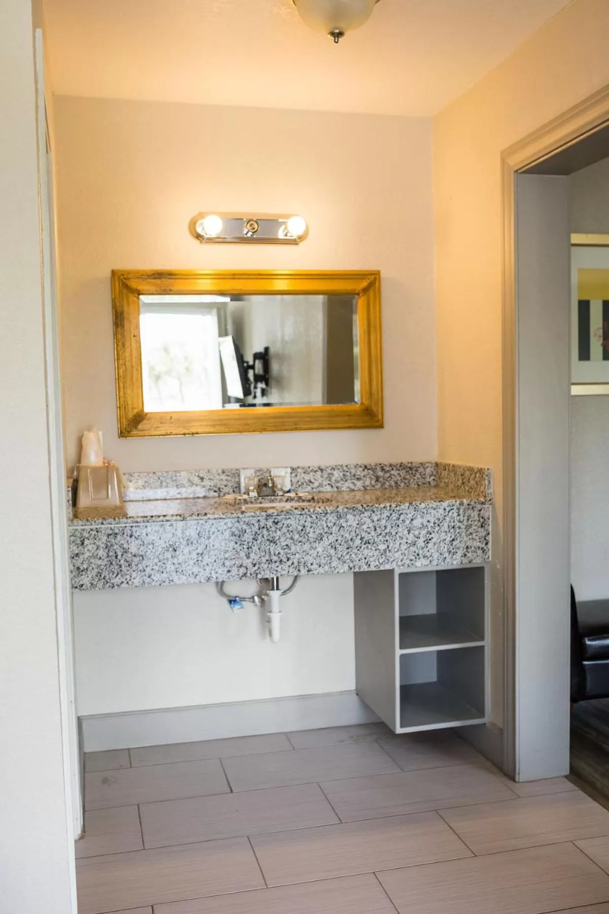 Merit Inn and Suites