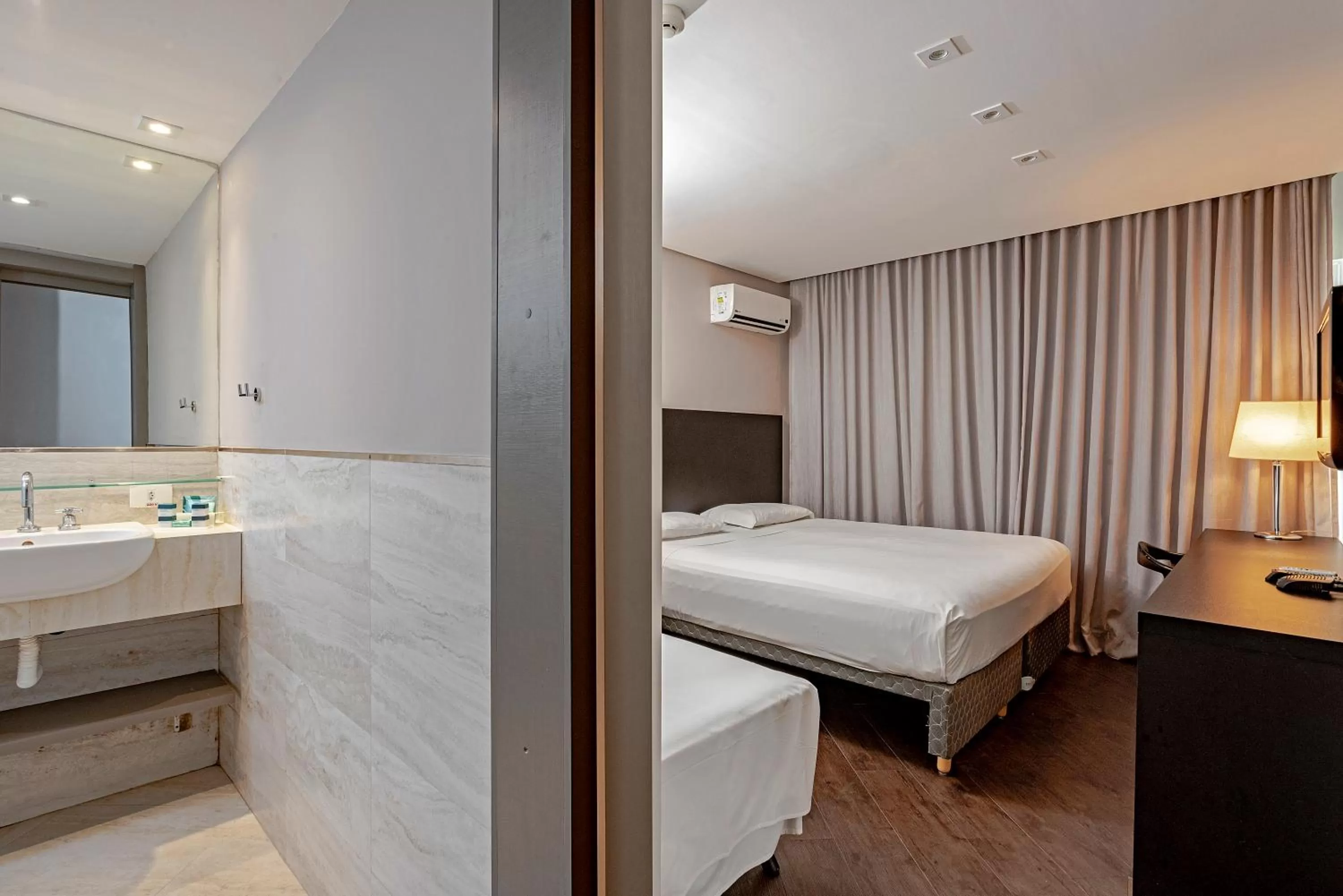 Bed in Slaviero Baia Norte Florianópolis