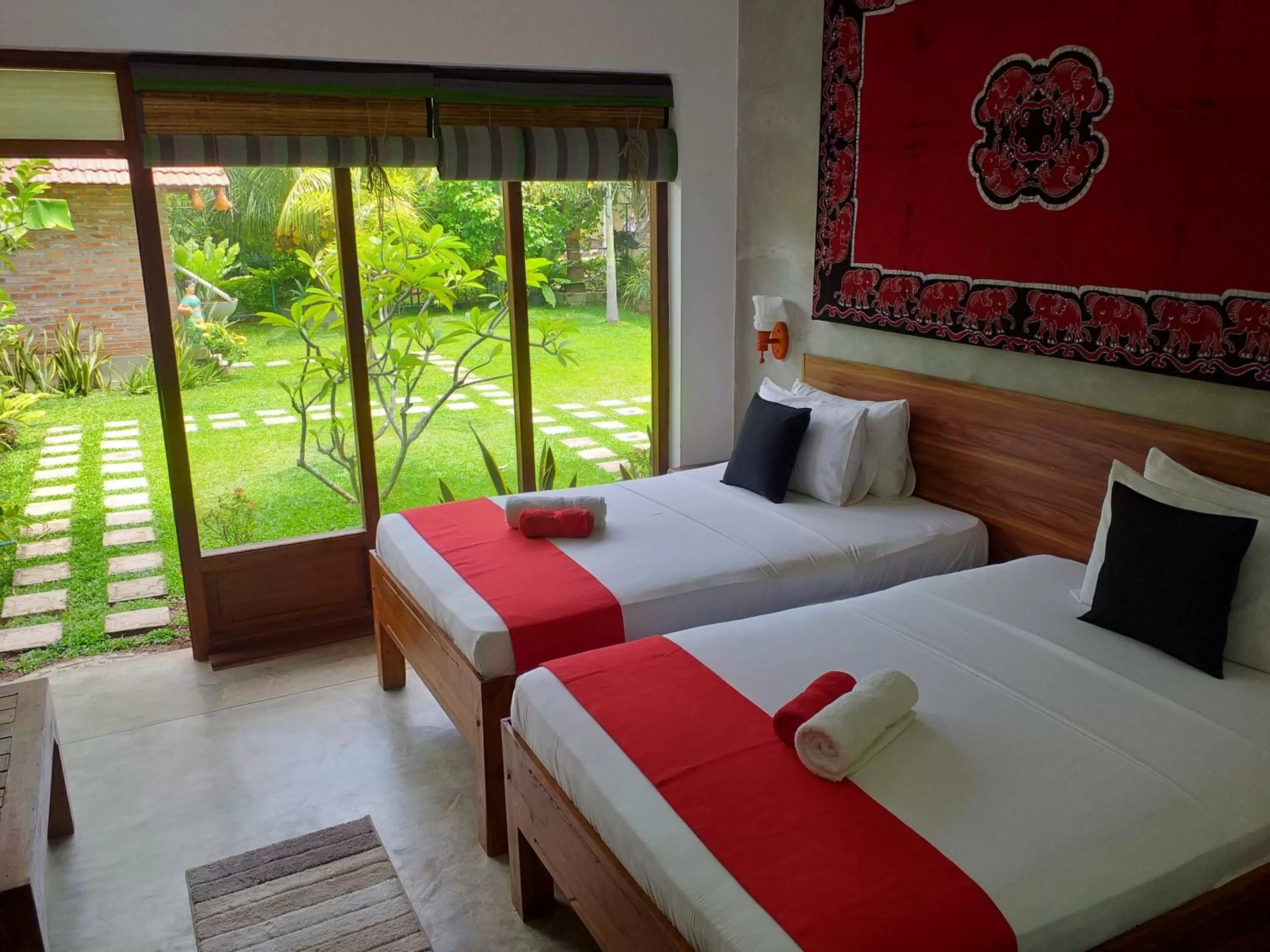 Bed in Green Wood Villa Negombo