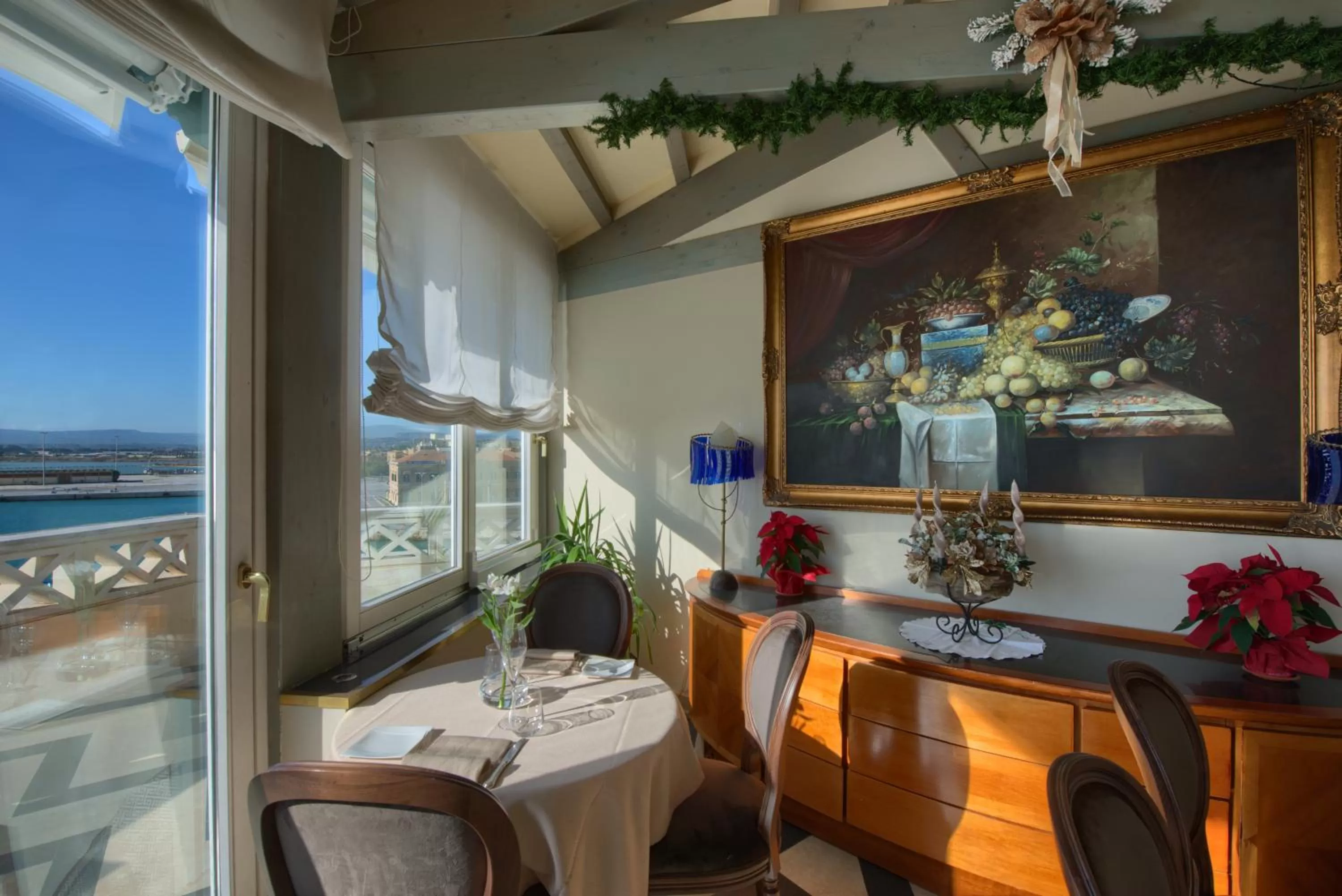 Restaurant/places to eat in Grand Hotel Ortigia