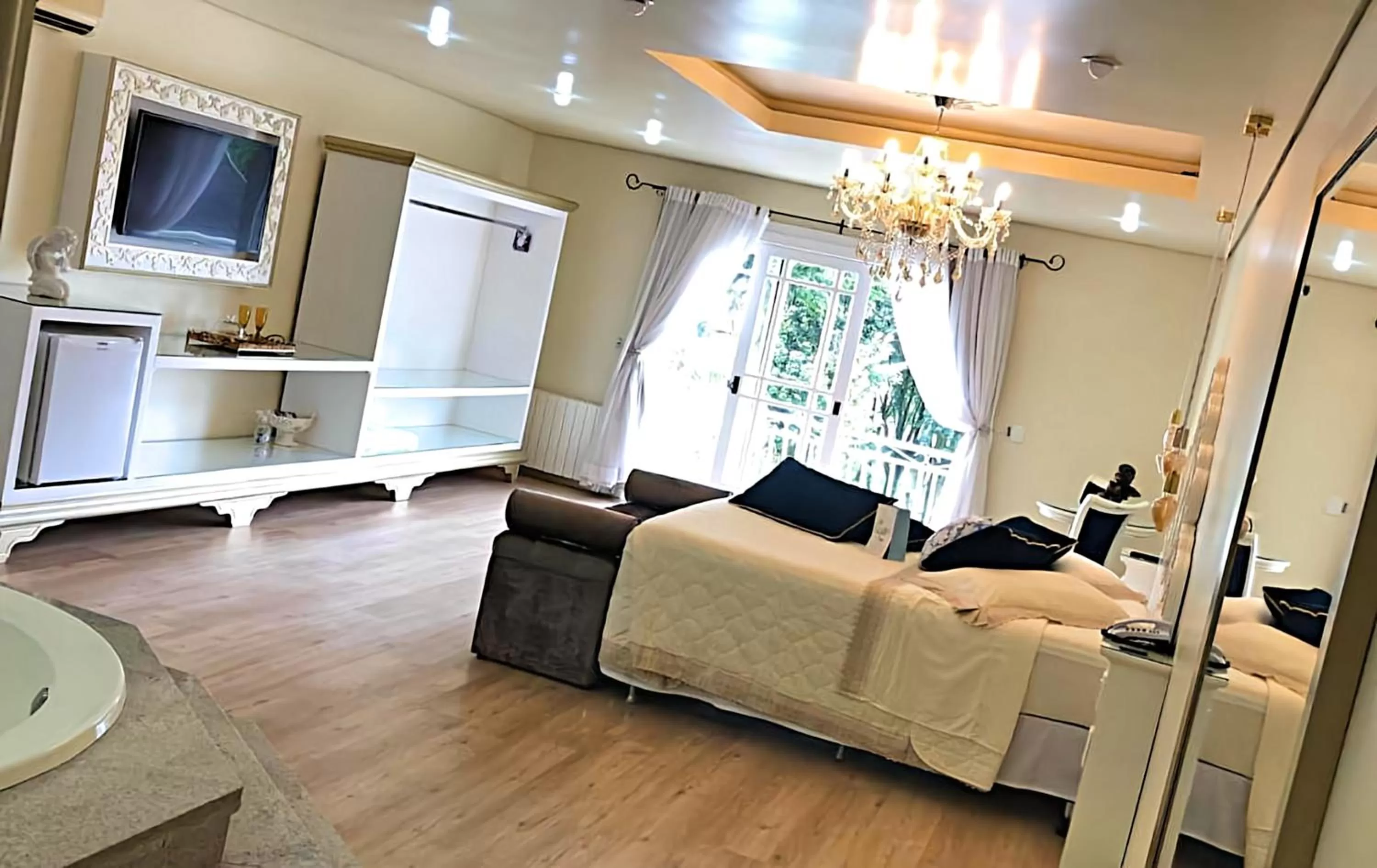 Photo of the whole room, Seating Area in Pousada dos Anjos