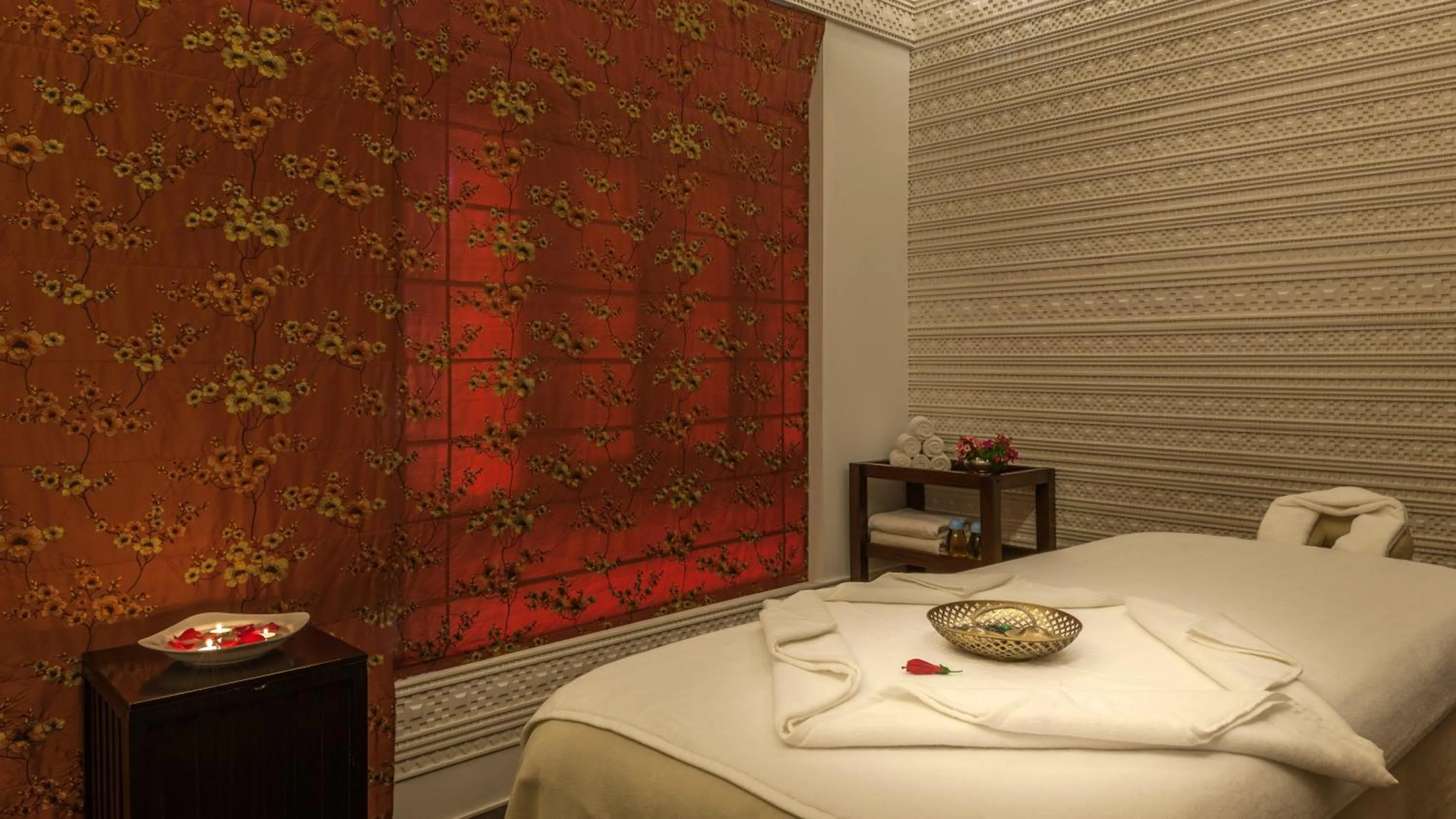Massage, Bed in The Claridges Nabha Residence