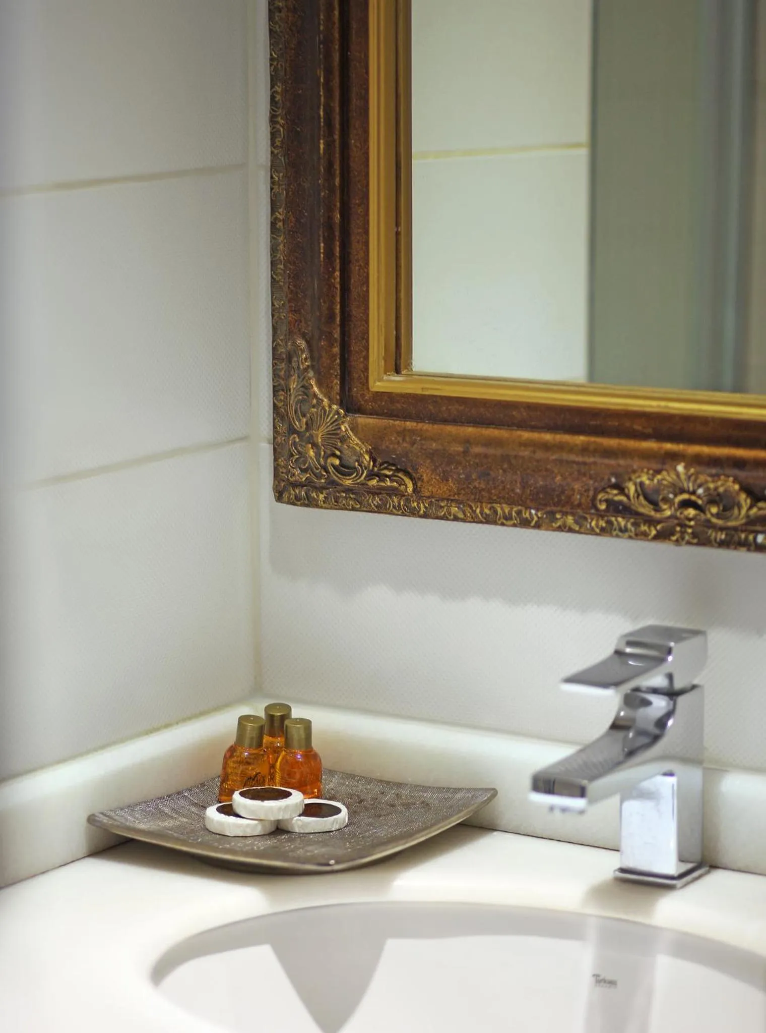 Bathroom in Black Bird Hotel