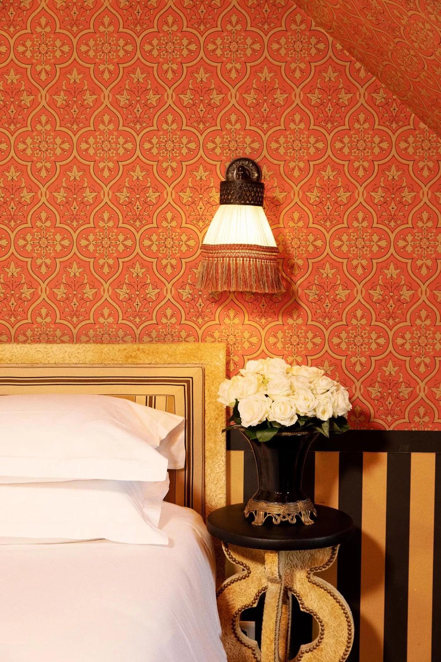 Bedroom, Bed in Hôtel Bourg Tibourg - Paris Marais