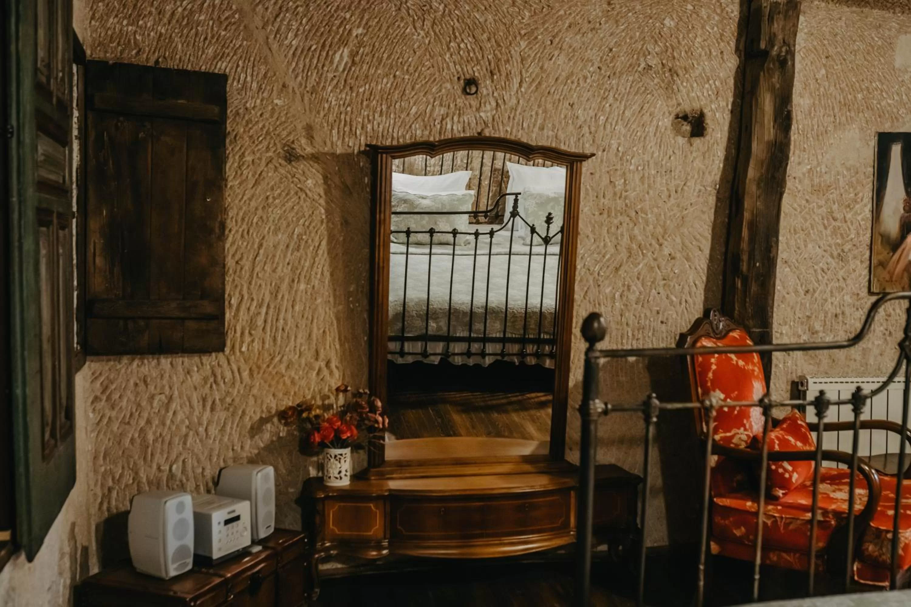 Decorative detail in Melekler Evi Cave Hotel