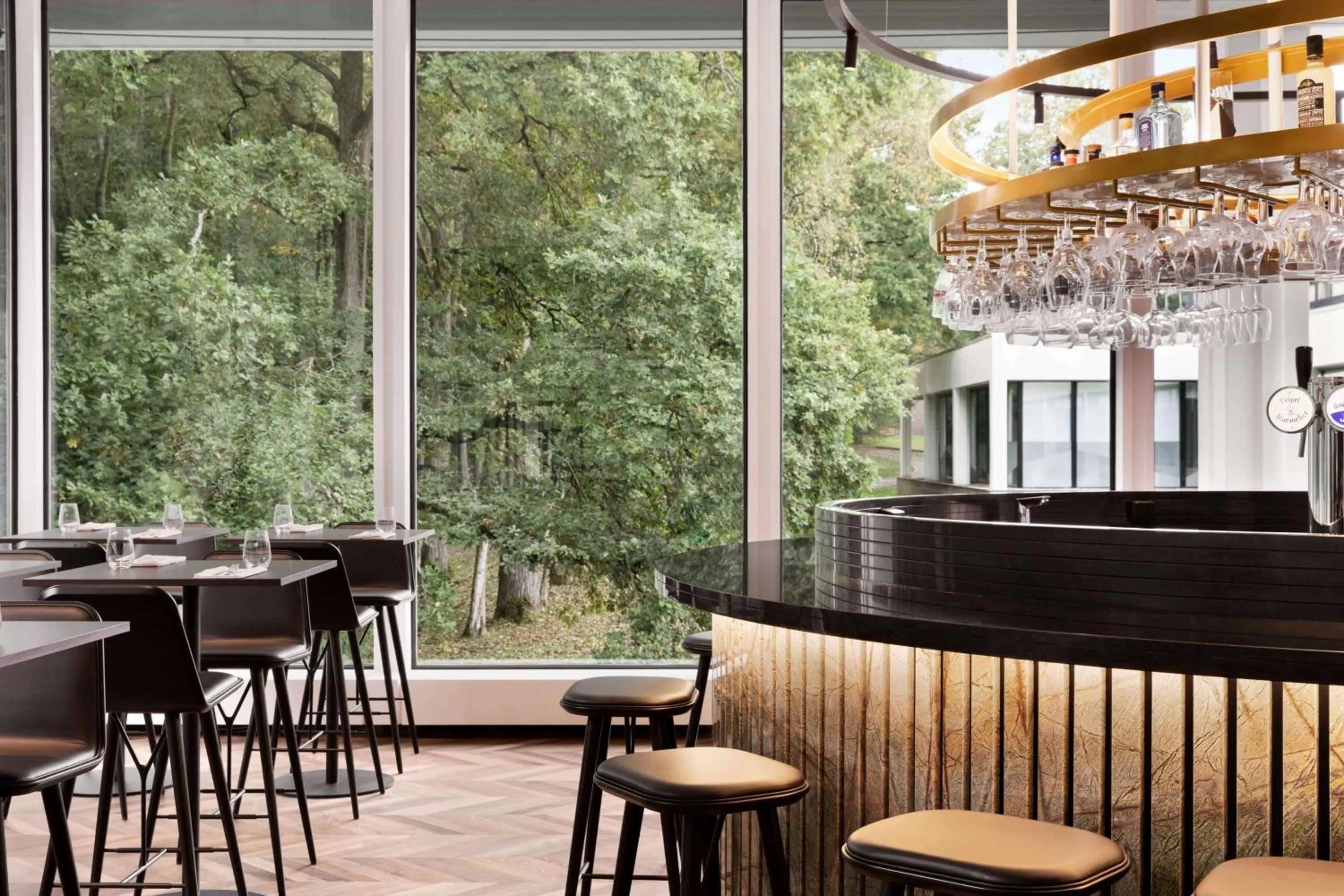 Lounge or bar in Hotel Dolce La Hulpe Brussels