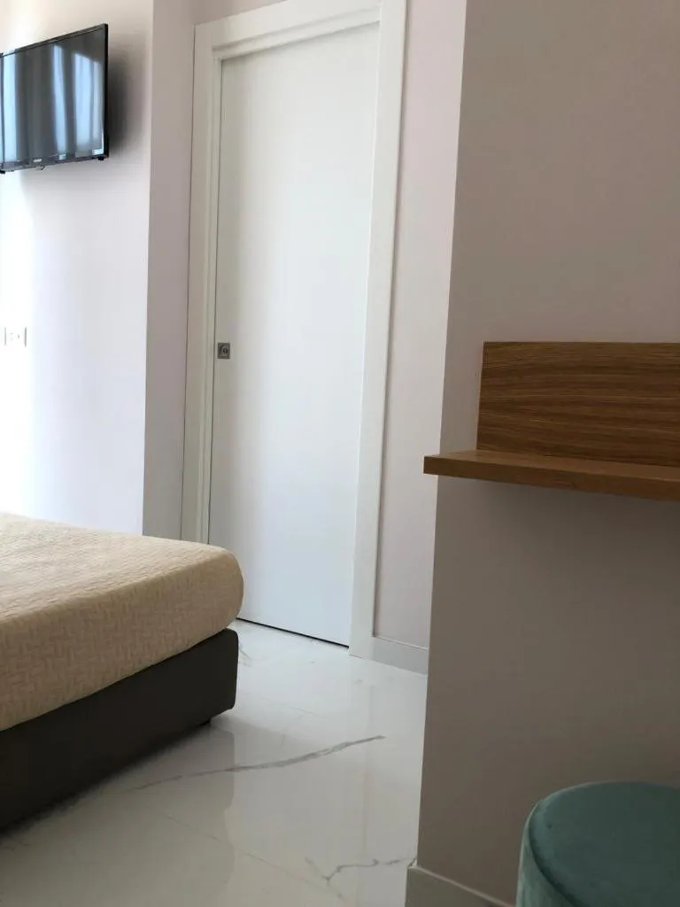 Bed in Albergo Milazzo Inn AiMori