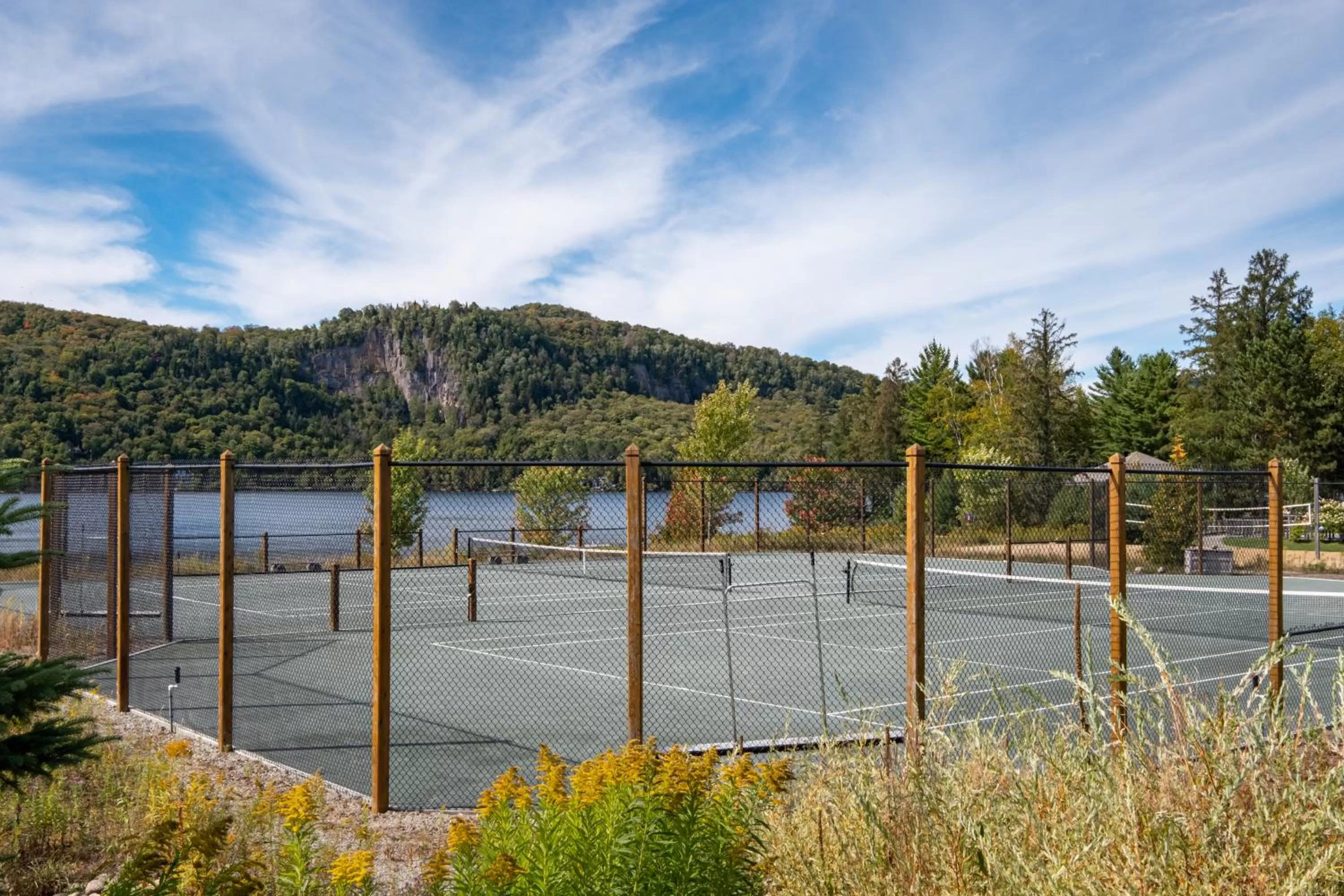 Tennis/Squash in Suites-sur-Lac