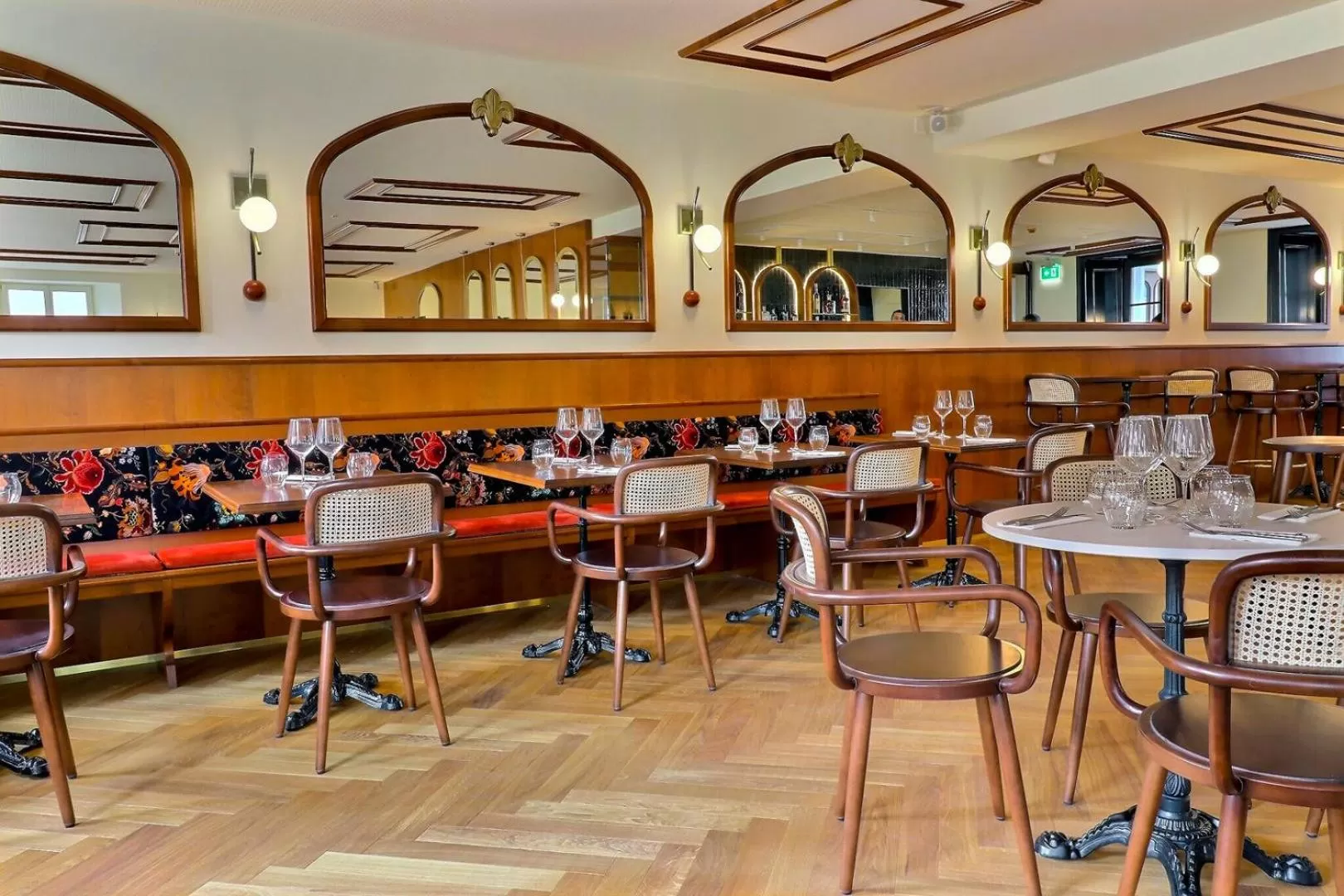 Restaurant/places to eat in Le Tonnelier