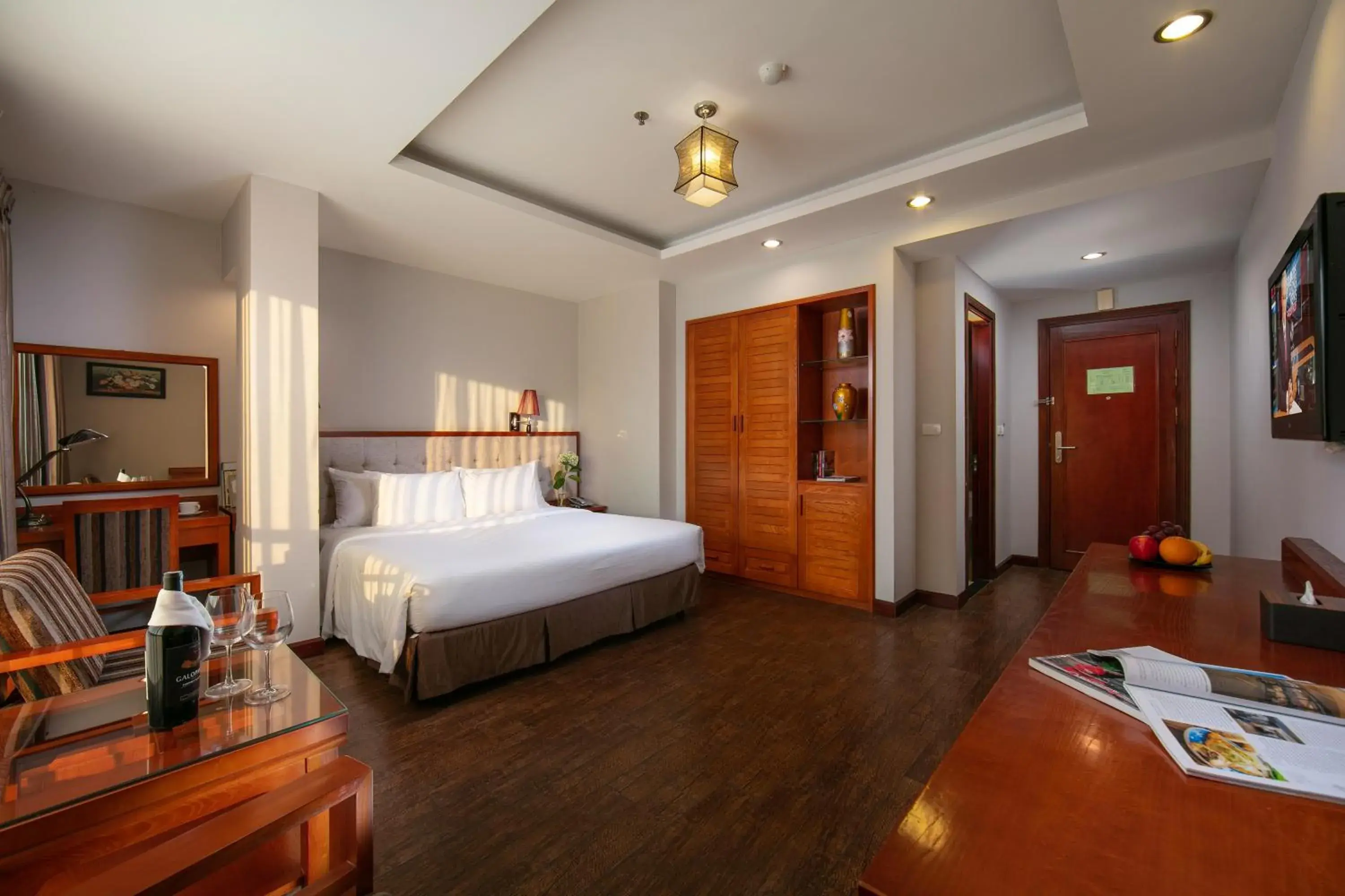 Executive King Room - single occupancy in Sen Luxury Hotel - Managed by Sen Hotel Group Executive King Room - single occupancy in Sen Luxury Hotel - Managed by Sen Hotel Group