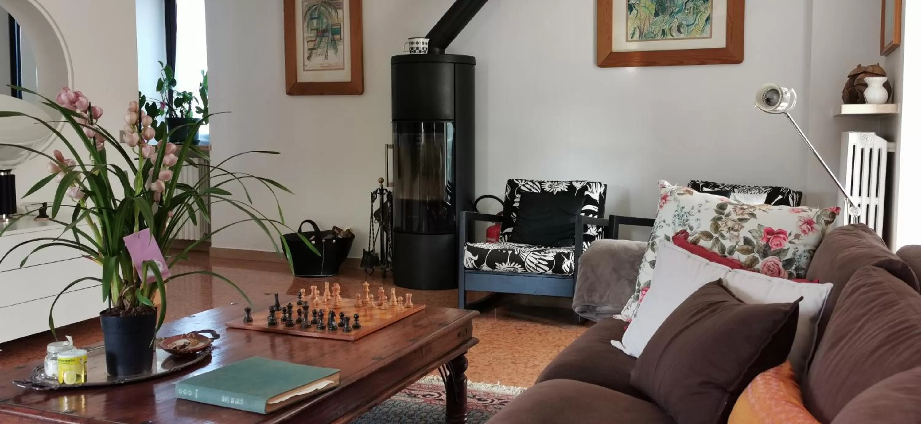 Library, Seating Area in A Casa di Tom