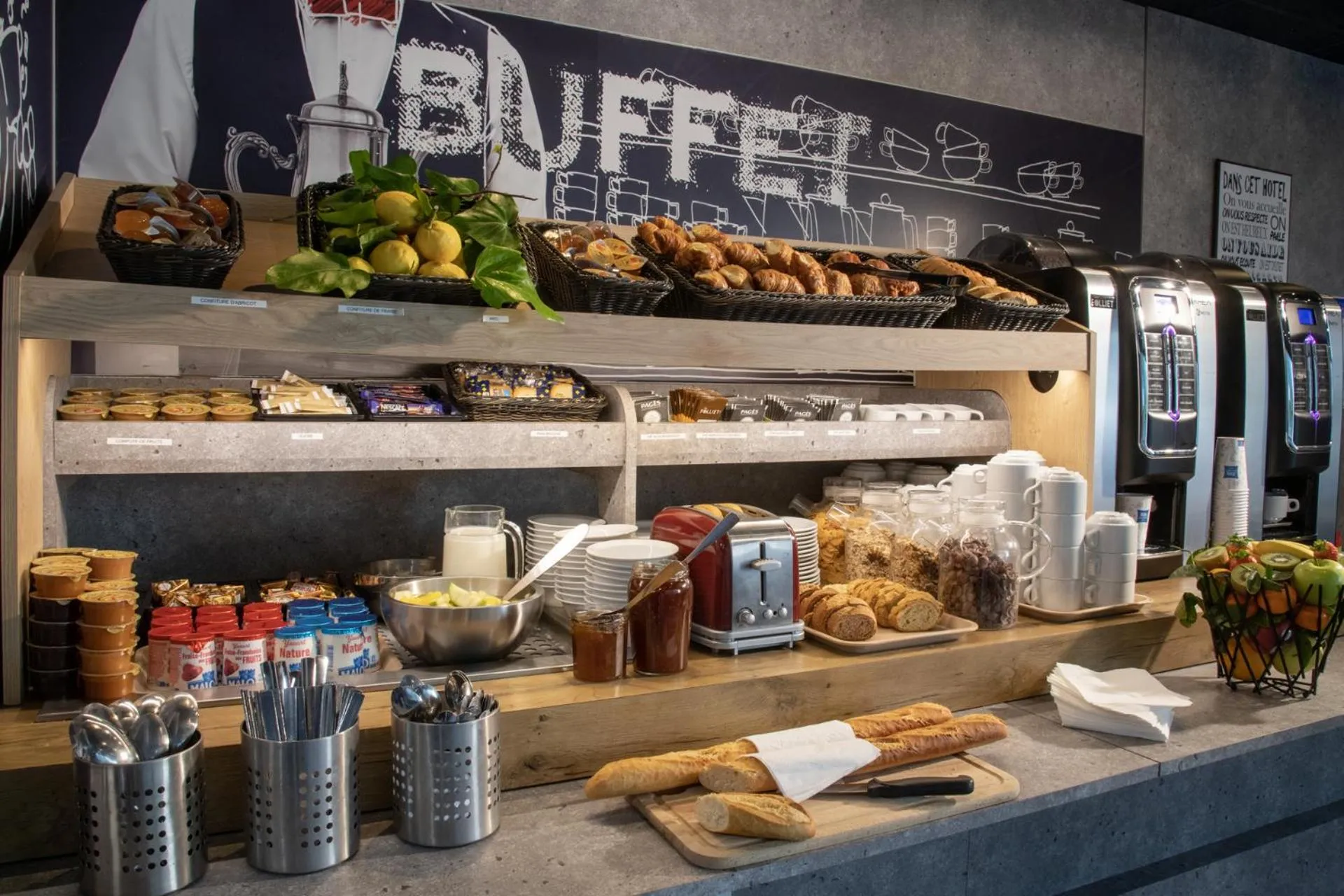 Breakfast in ibis budget Menton Bord de Mer