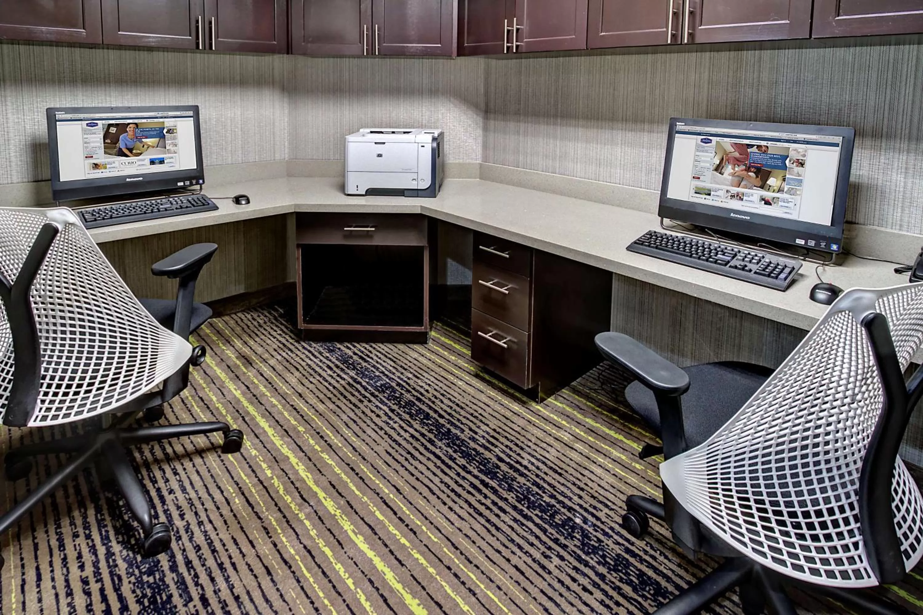 Business facilities in Hampton Inn and Suites Ada