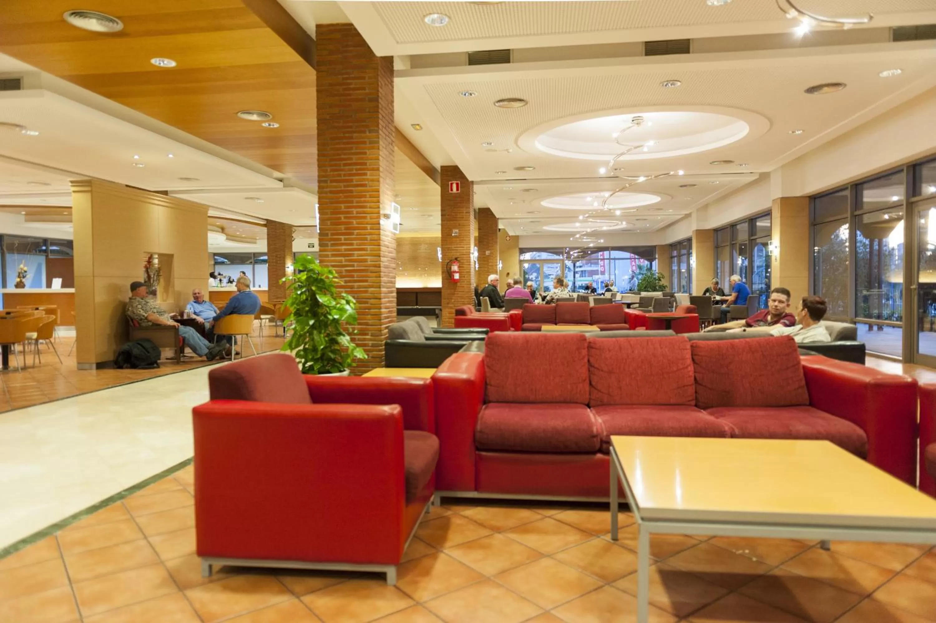 Communal lounge/ TV room in Hotel Mediterraneo