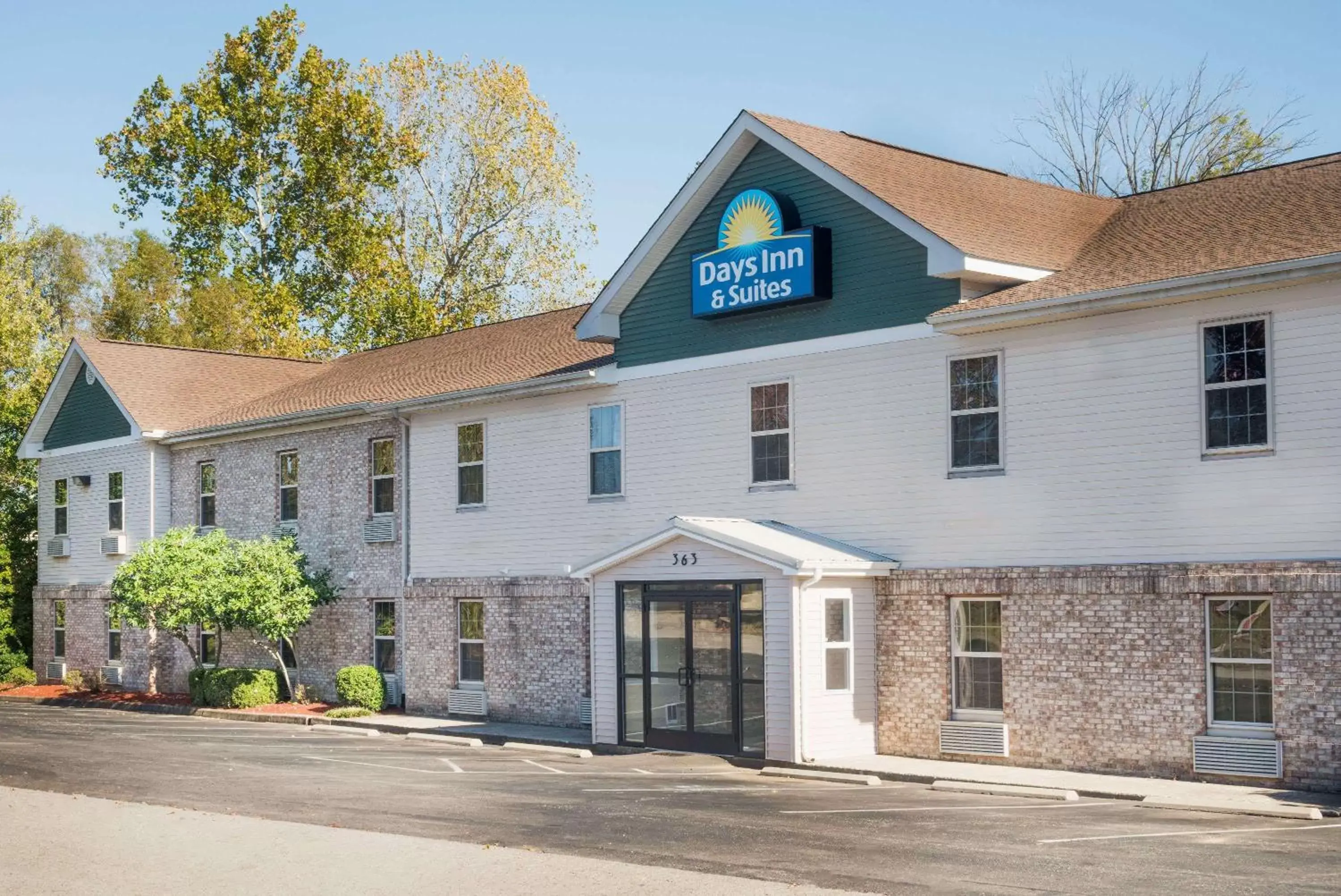 Days Inn & Suites by Wyndham Sellersburg Days Inn & Suites by Wyndham Sellersburg