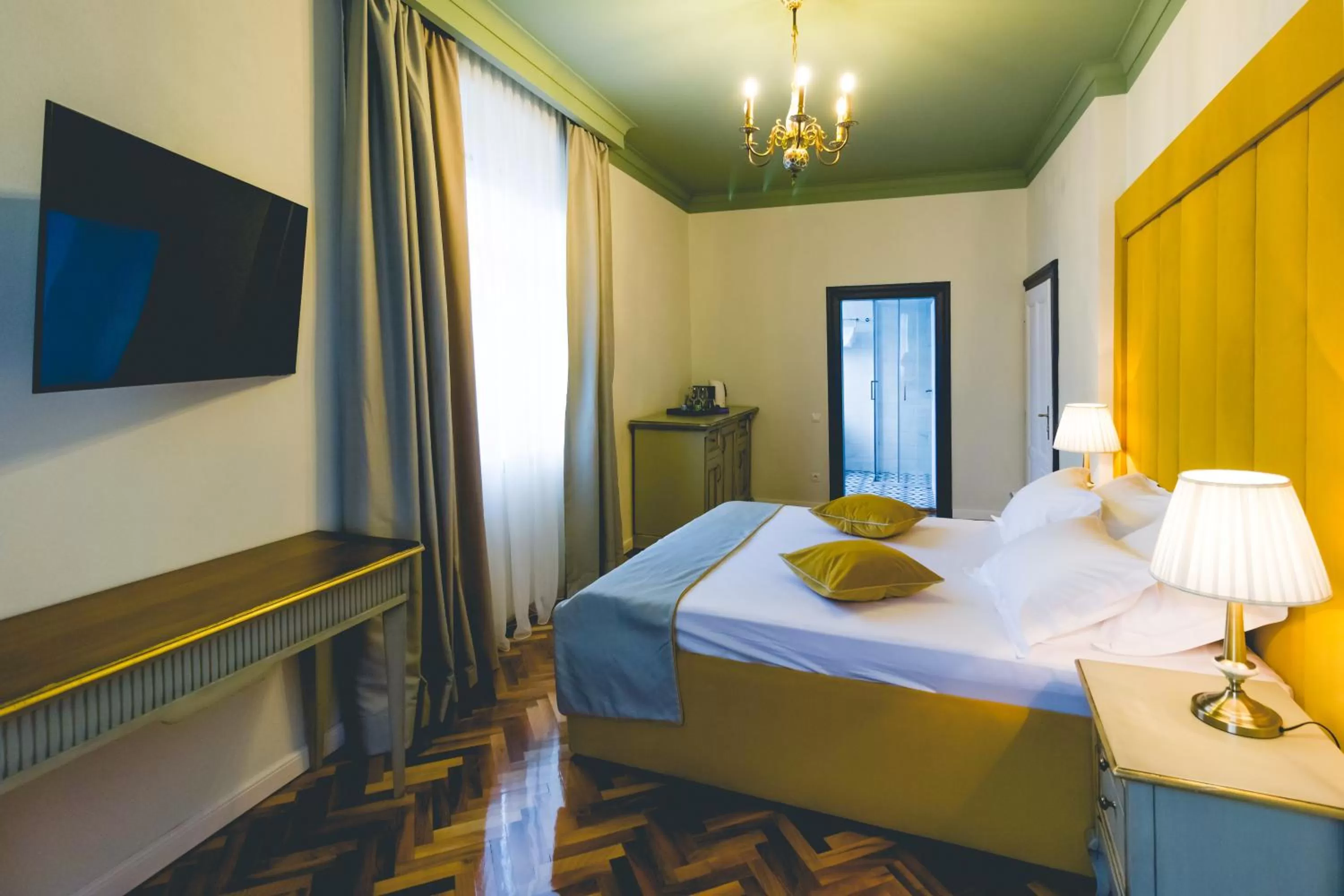 Photo of the whole room, Bed in MAGISTER seven