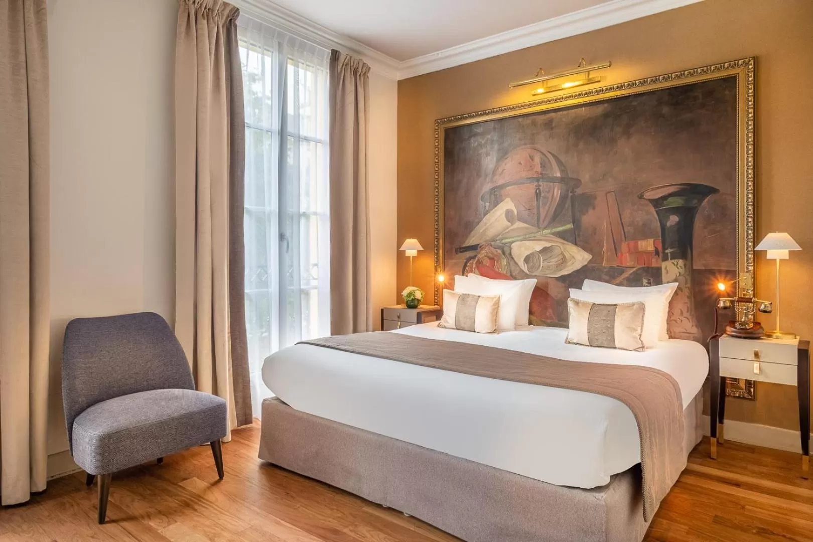 Bed in Hôtel Le Walt by Inwood Hotels
