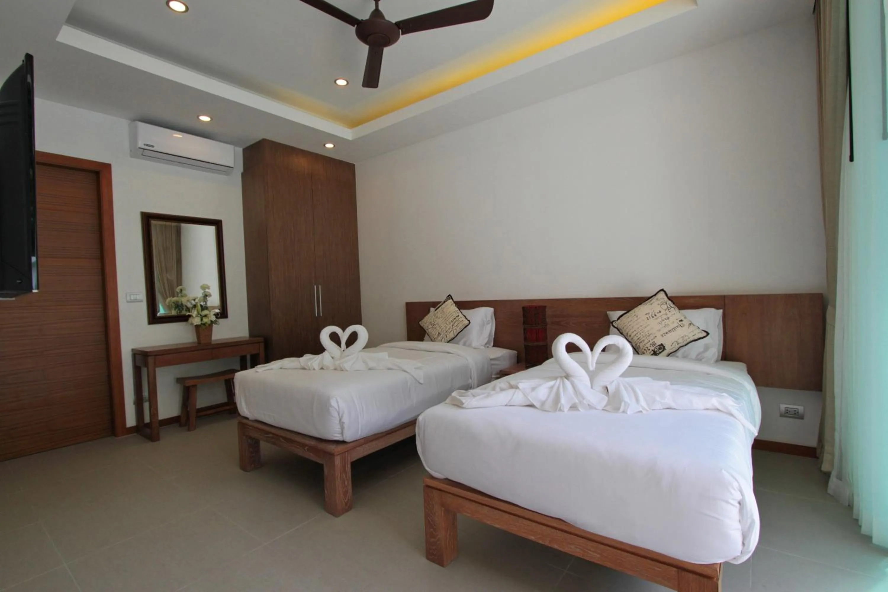 Bedroom, Bed in Ya Nui Beach Villas