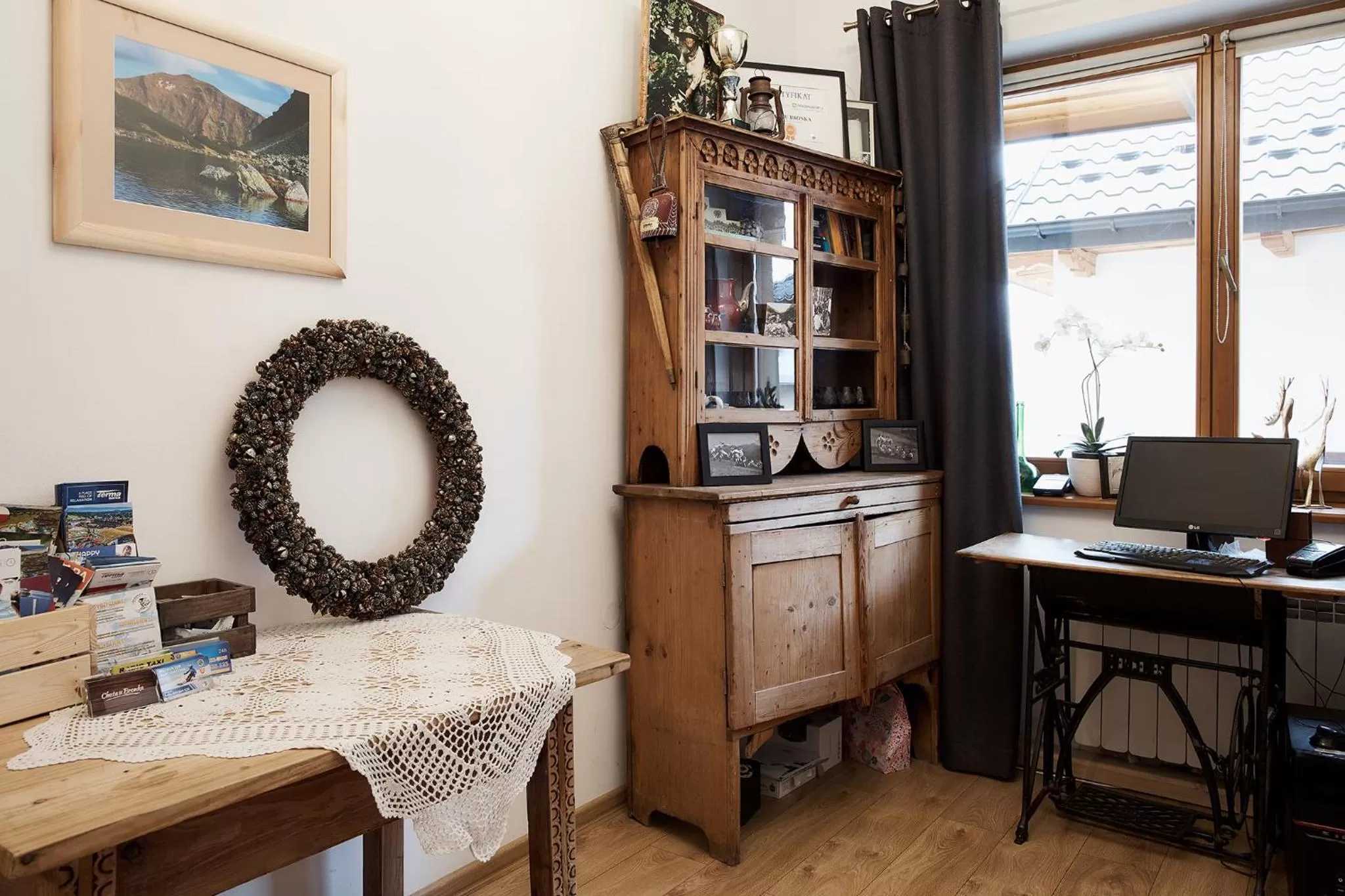 Property building in Chata u Bronka