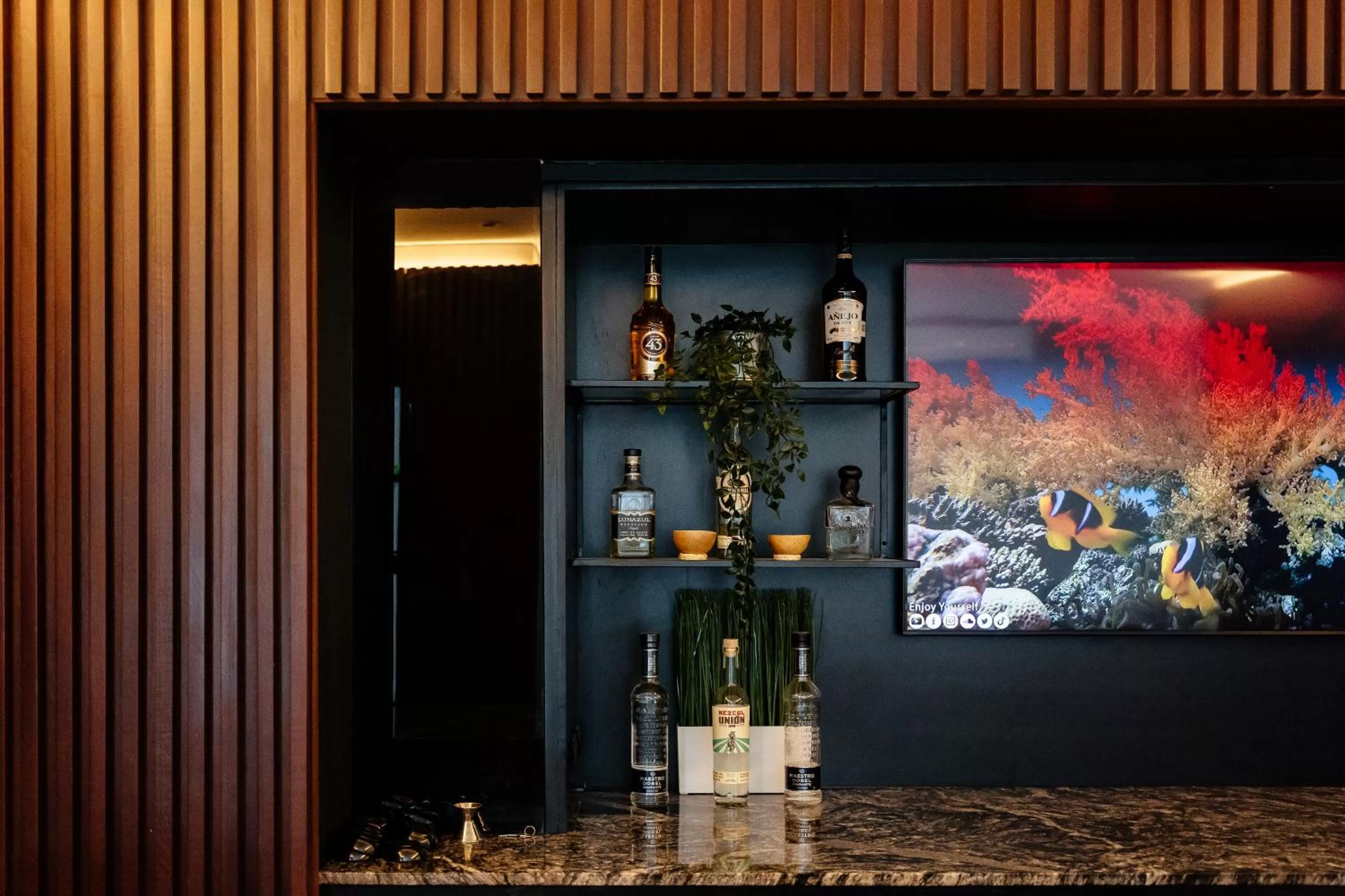 Restaurant/places to eat in Ontico Urban Design Hotel