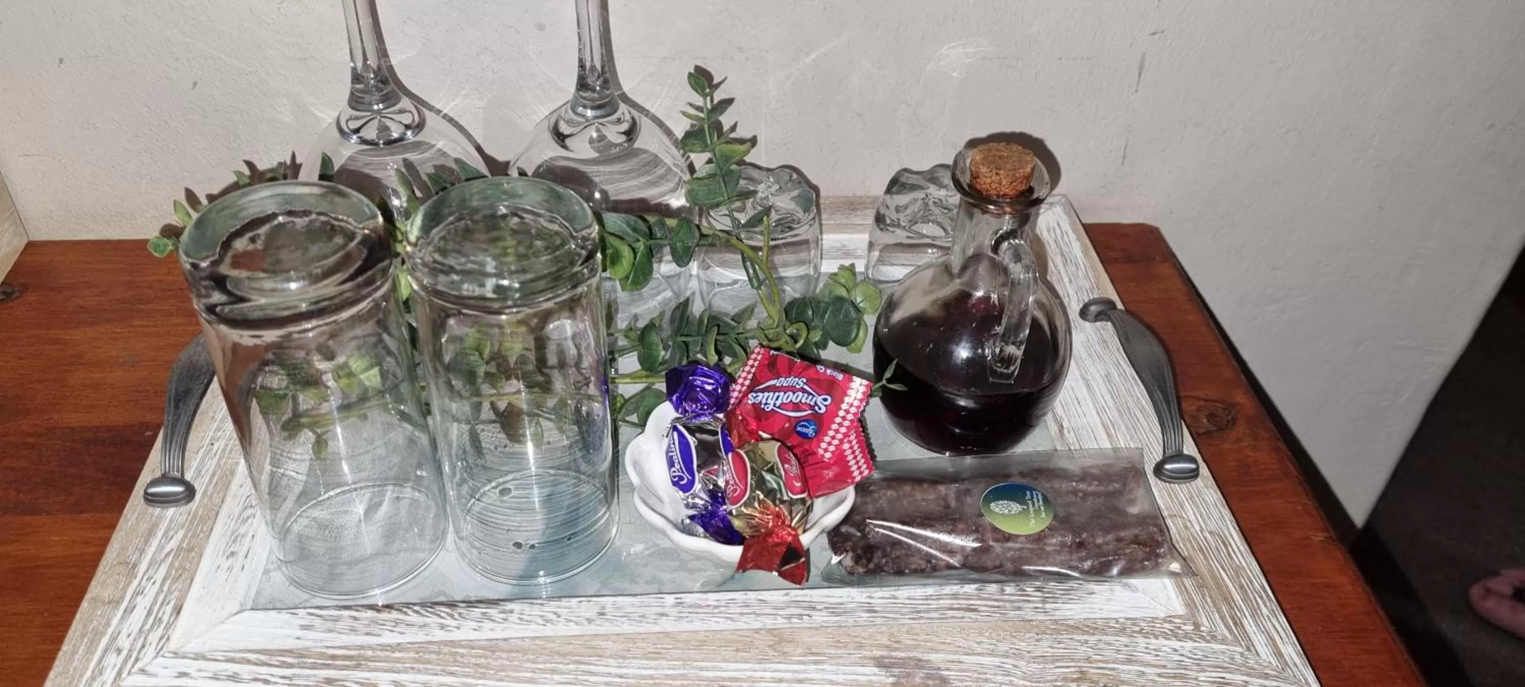 Food and drinks in The Leopard Tree