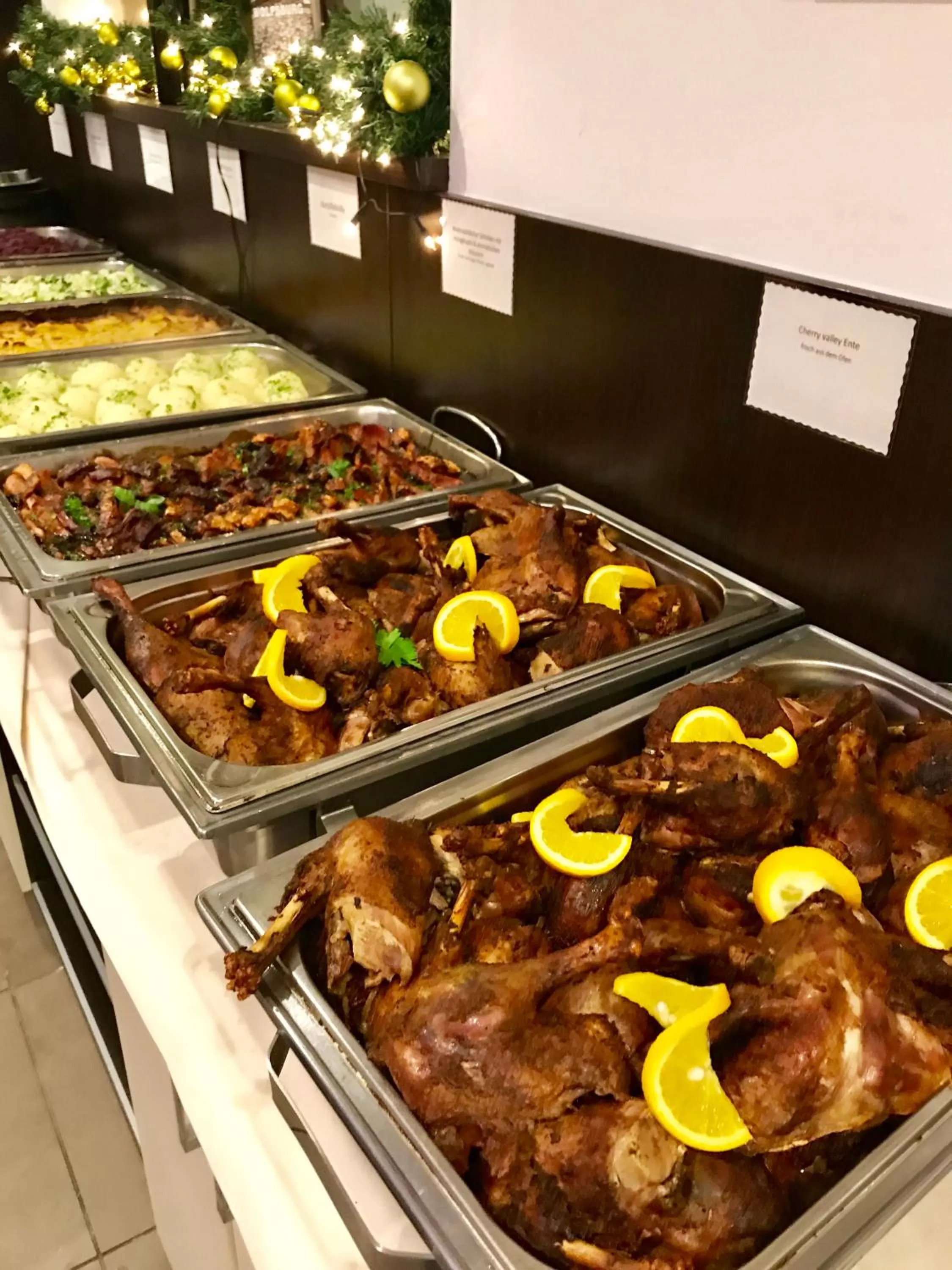 Food and drinks in Boutique Hotel Goldene Henne