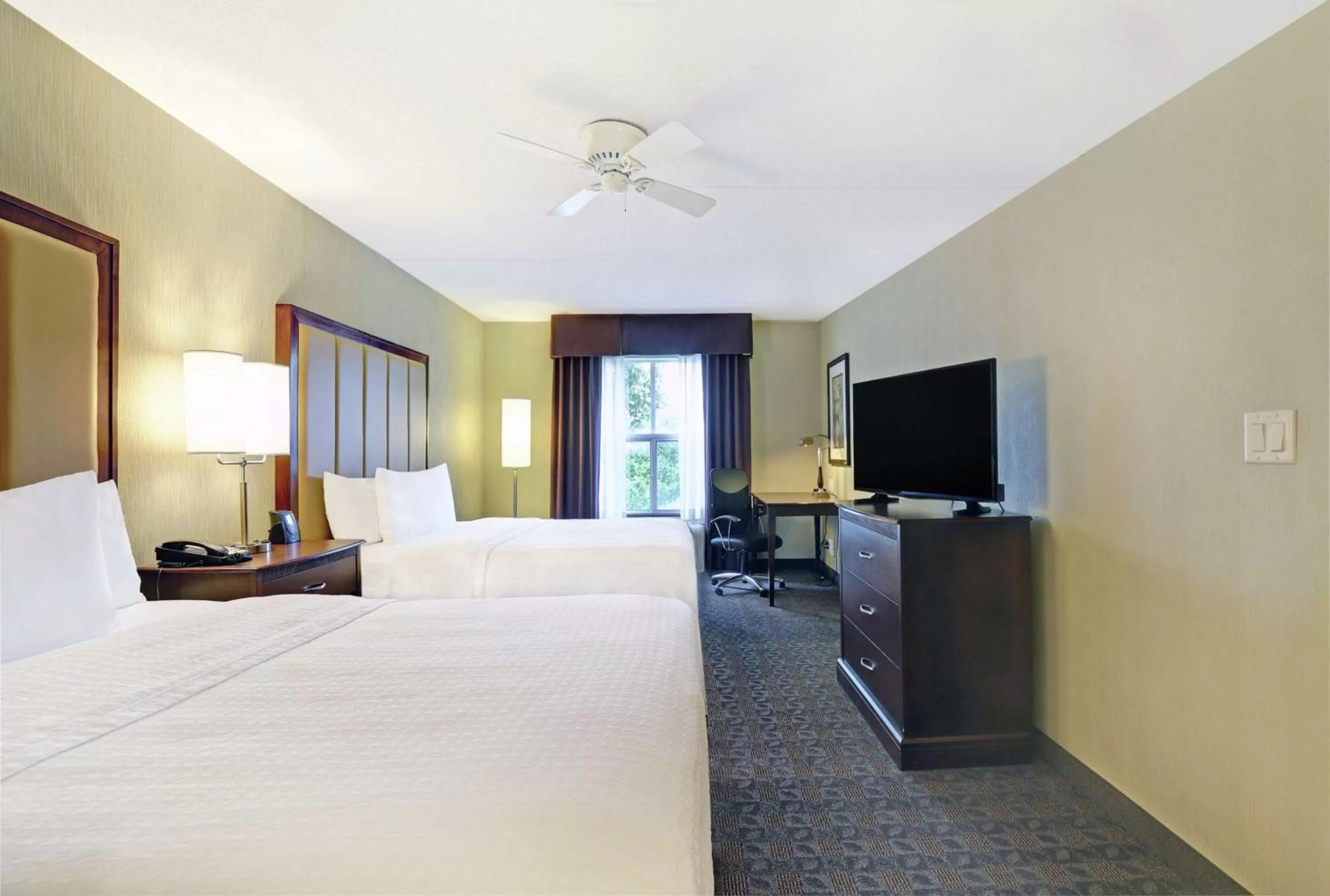 Bedroom, Bed in Homewood Suites by Hilton Cambridge-Waterloo, Ontario