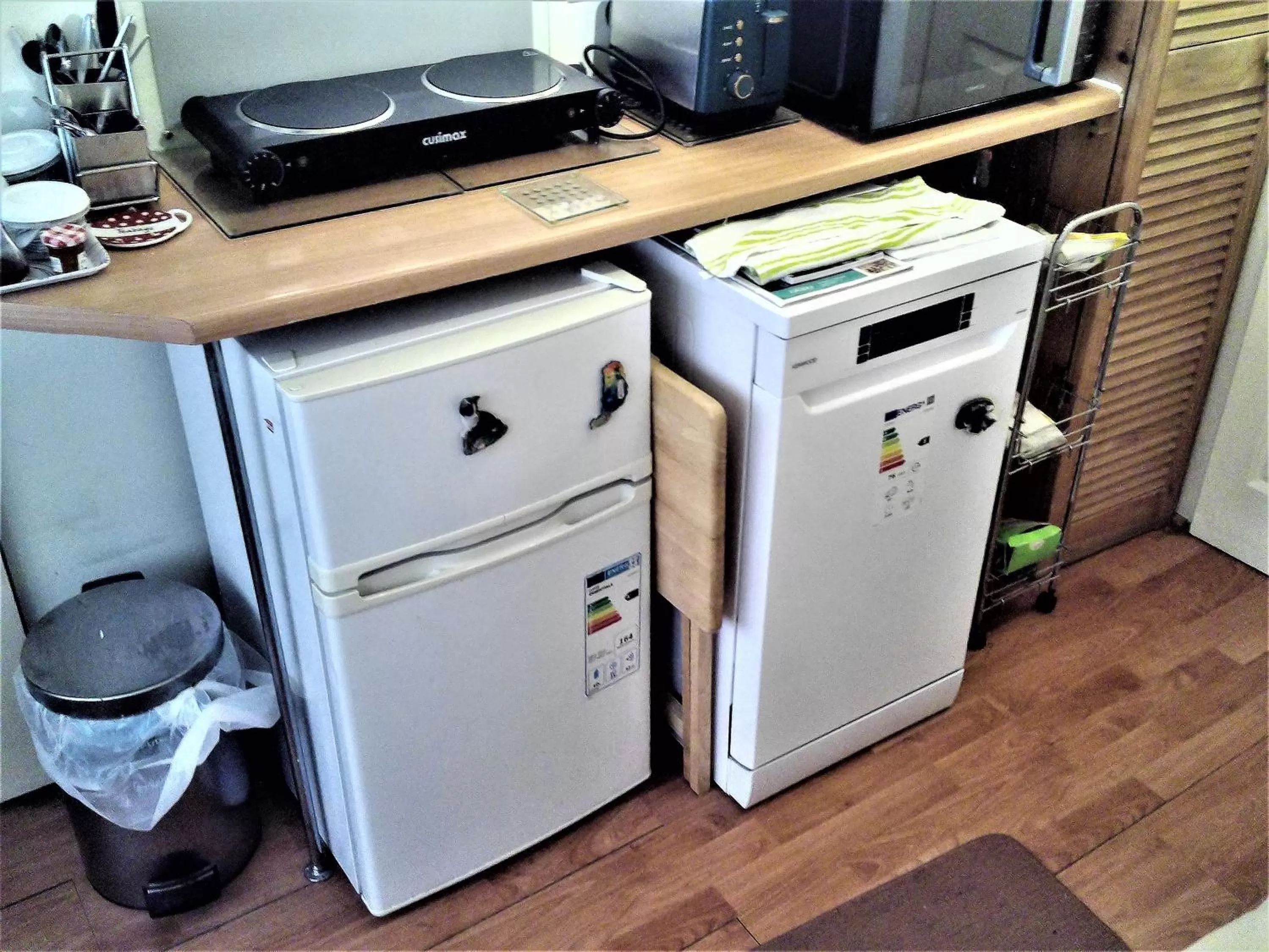 Kitchen or kitchenette, Kitchen/Kitchenette in Mike & Carolyn Ball B&B