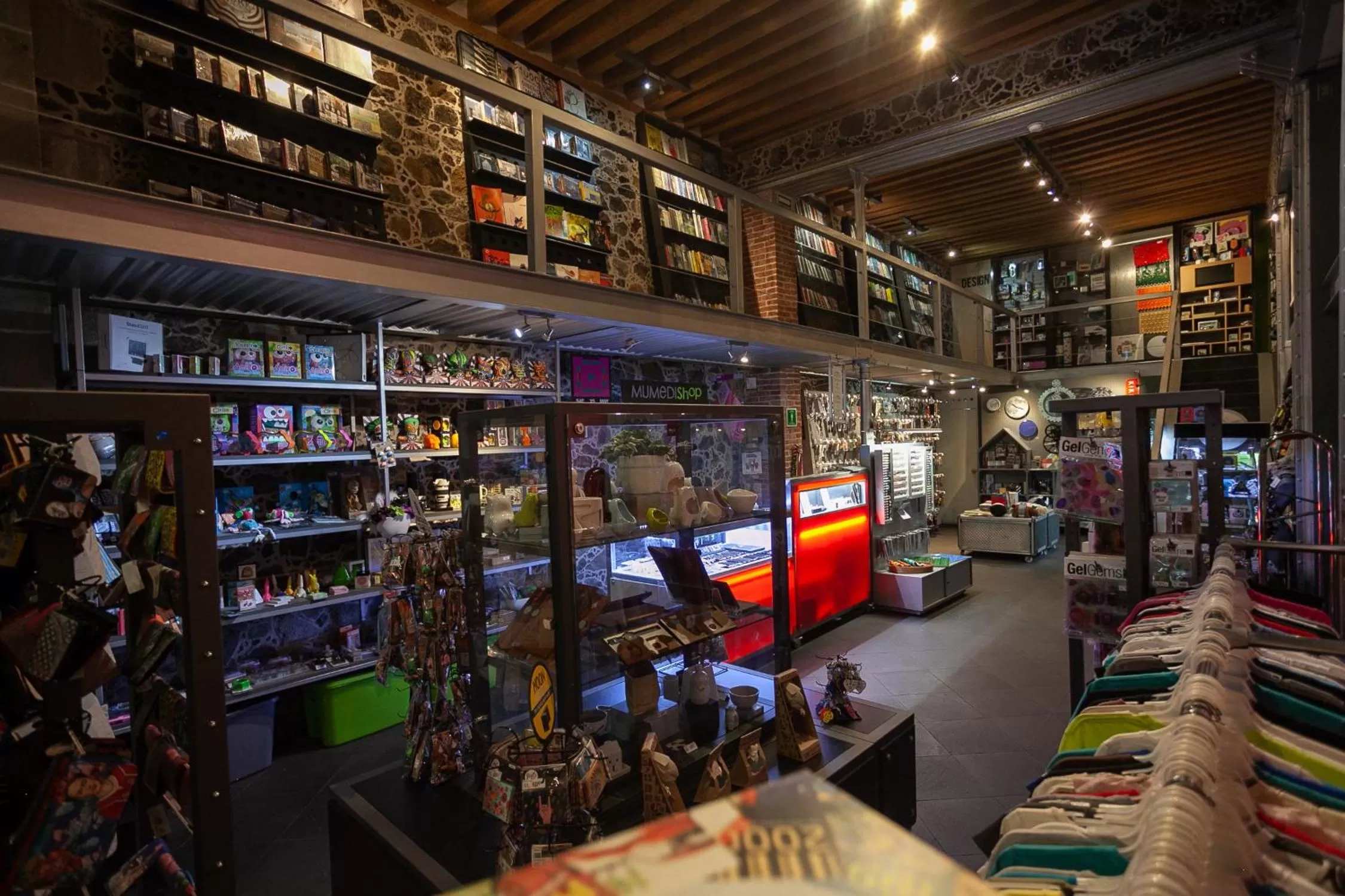 On-site shops in Mumedi Design Hotel