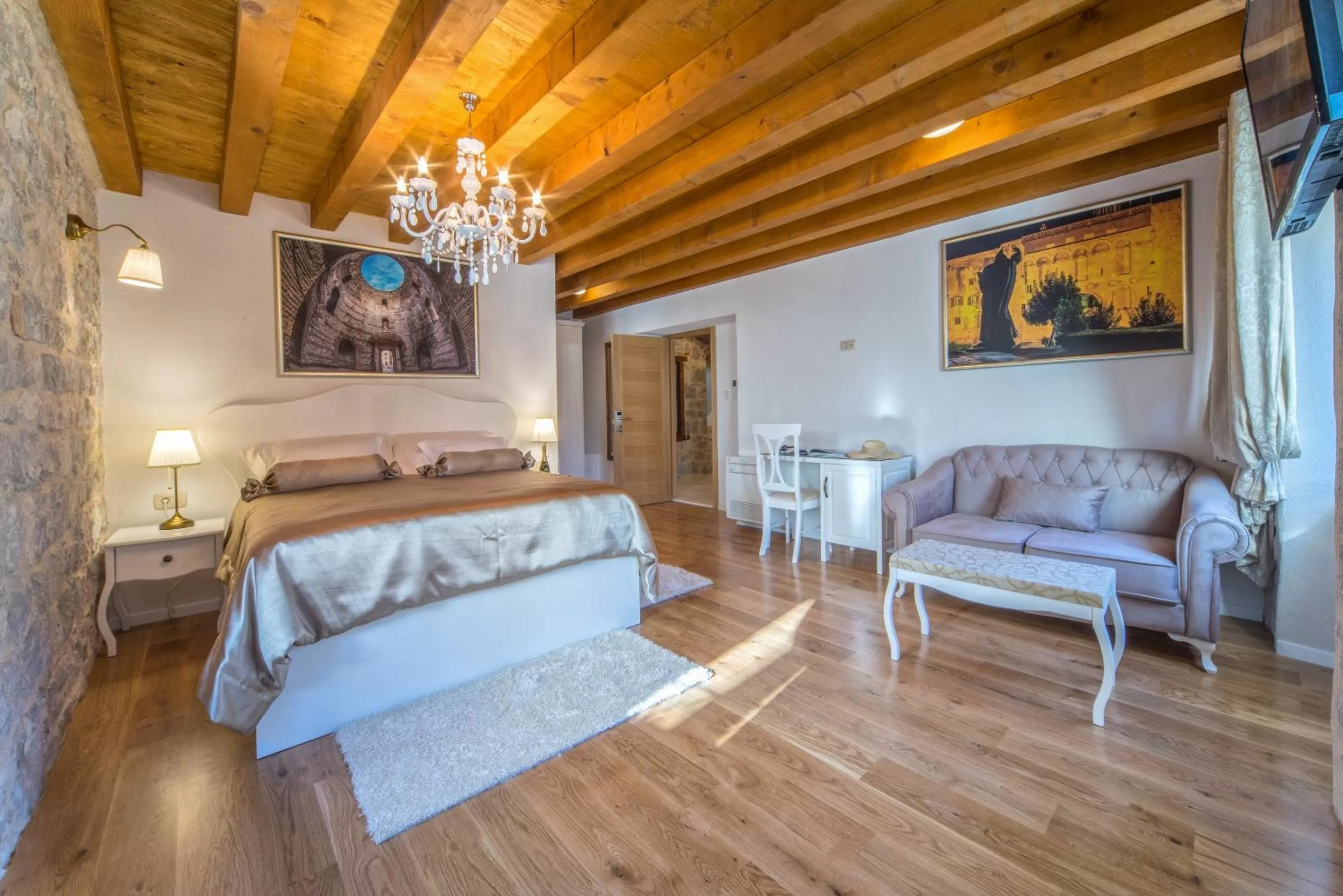 Coffee/tea facilities in Villa Split Heritage Hotel