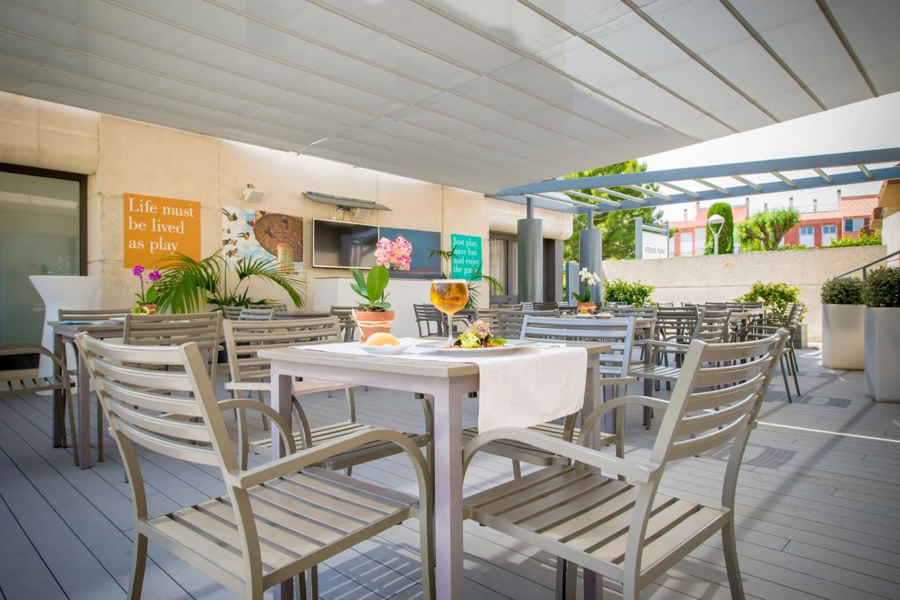 Lounge or bar in Atenea Park Suites & Apartments