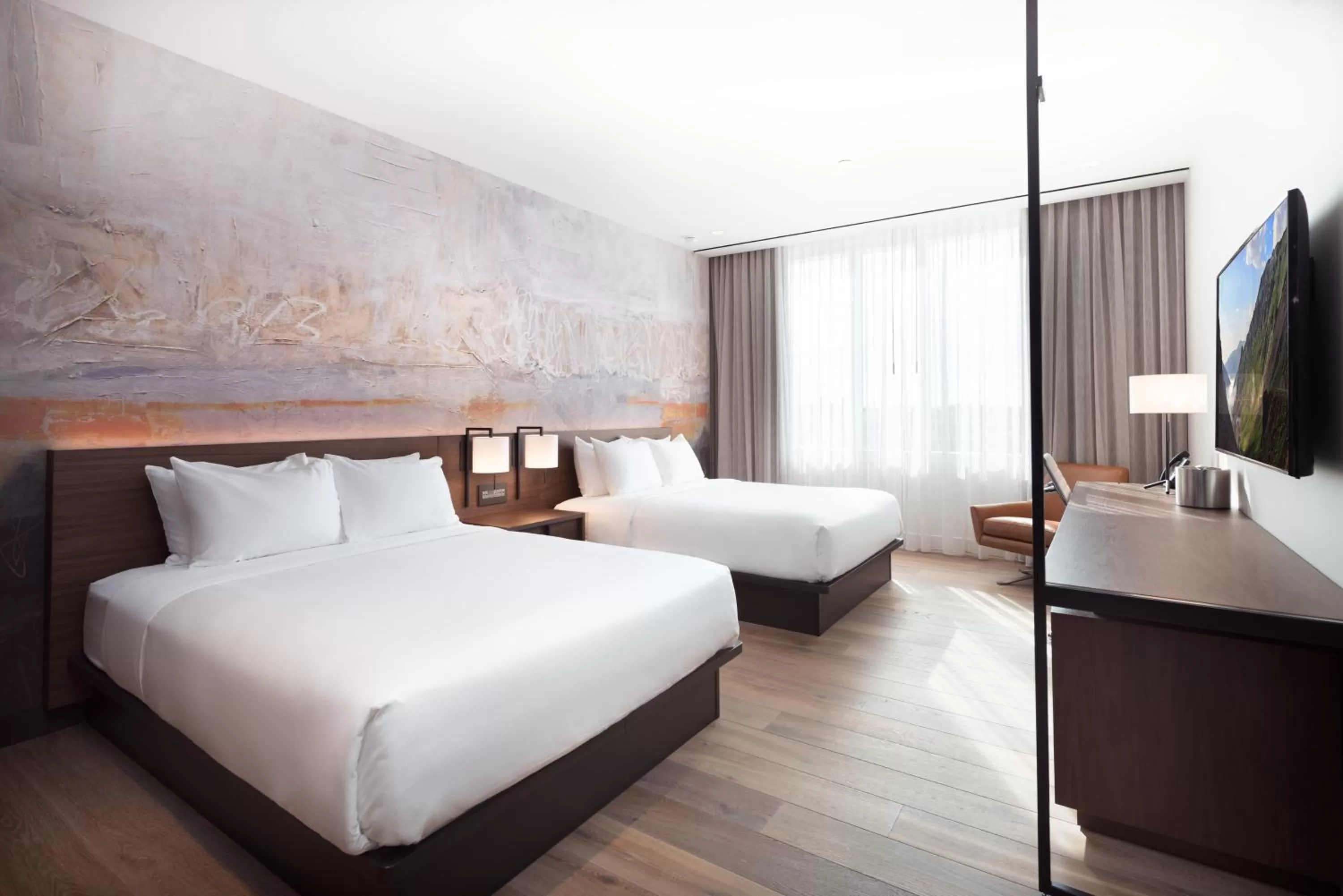 Bed in The Hotel & Athletic Club at Midtown