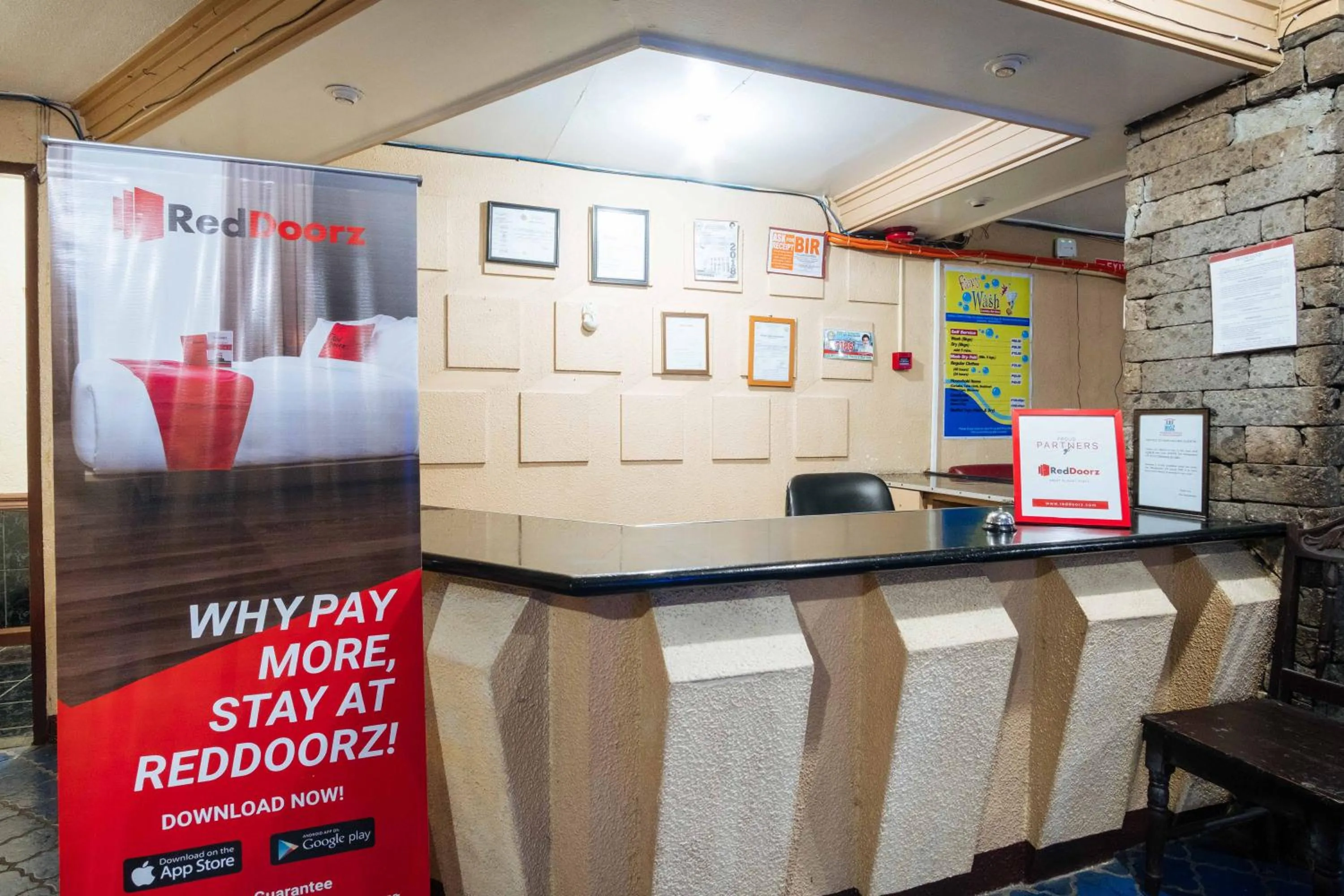 Lobby or reception in RedDoorz @Downtown Bacolod